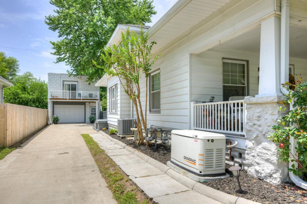 1906 Bird Avenue Property Photo 47