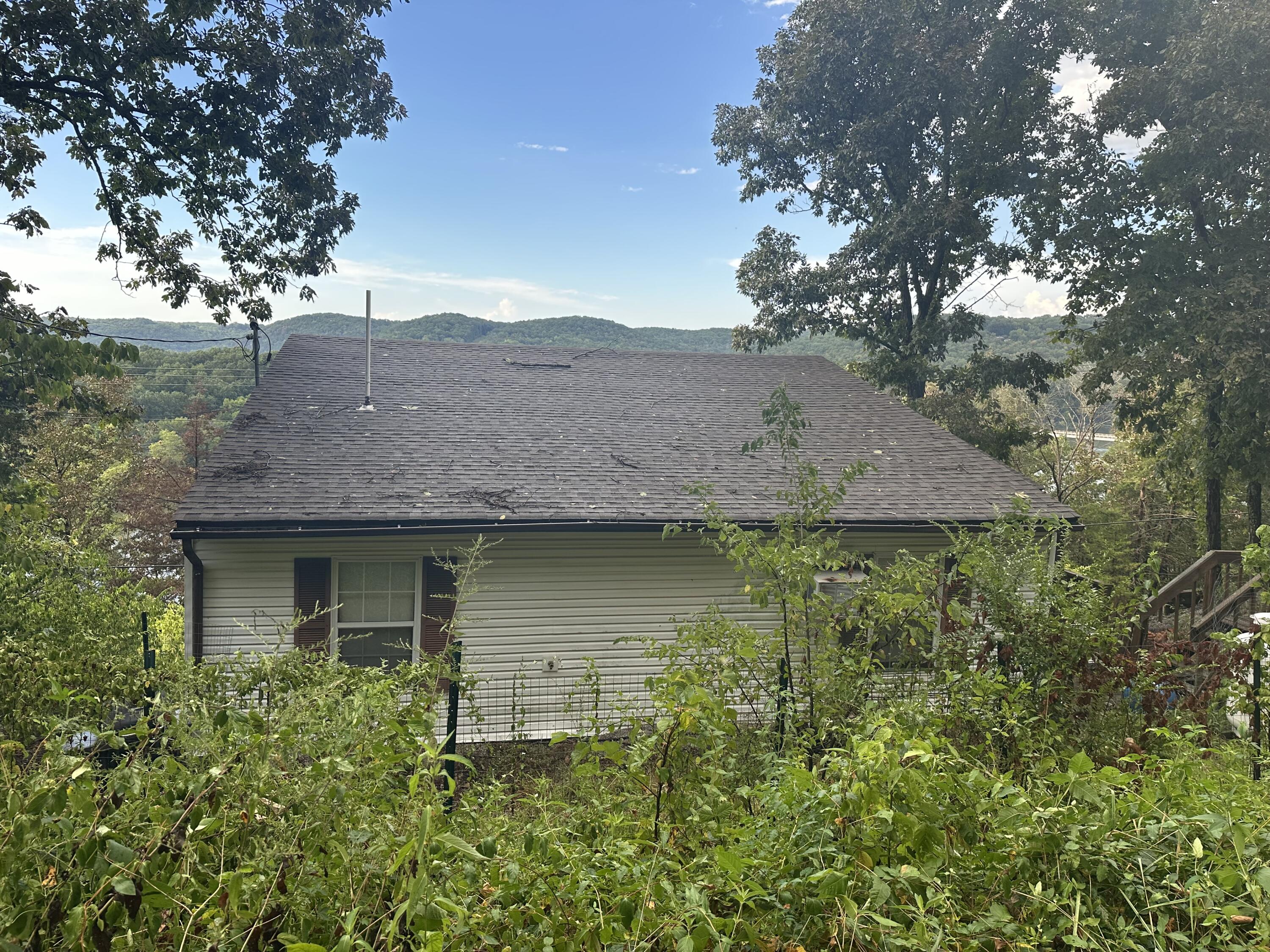 109 Cottage Lane Property Photo 4