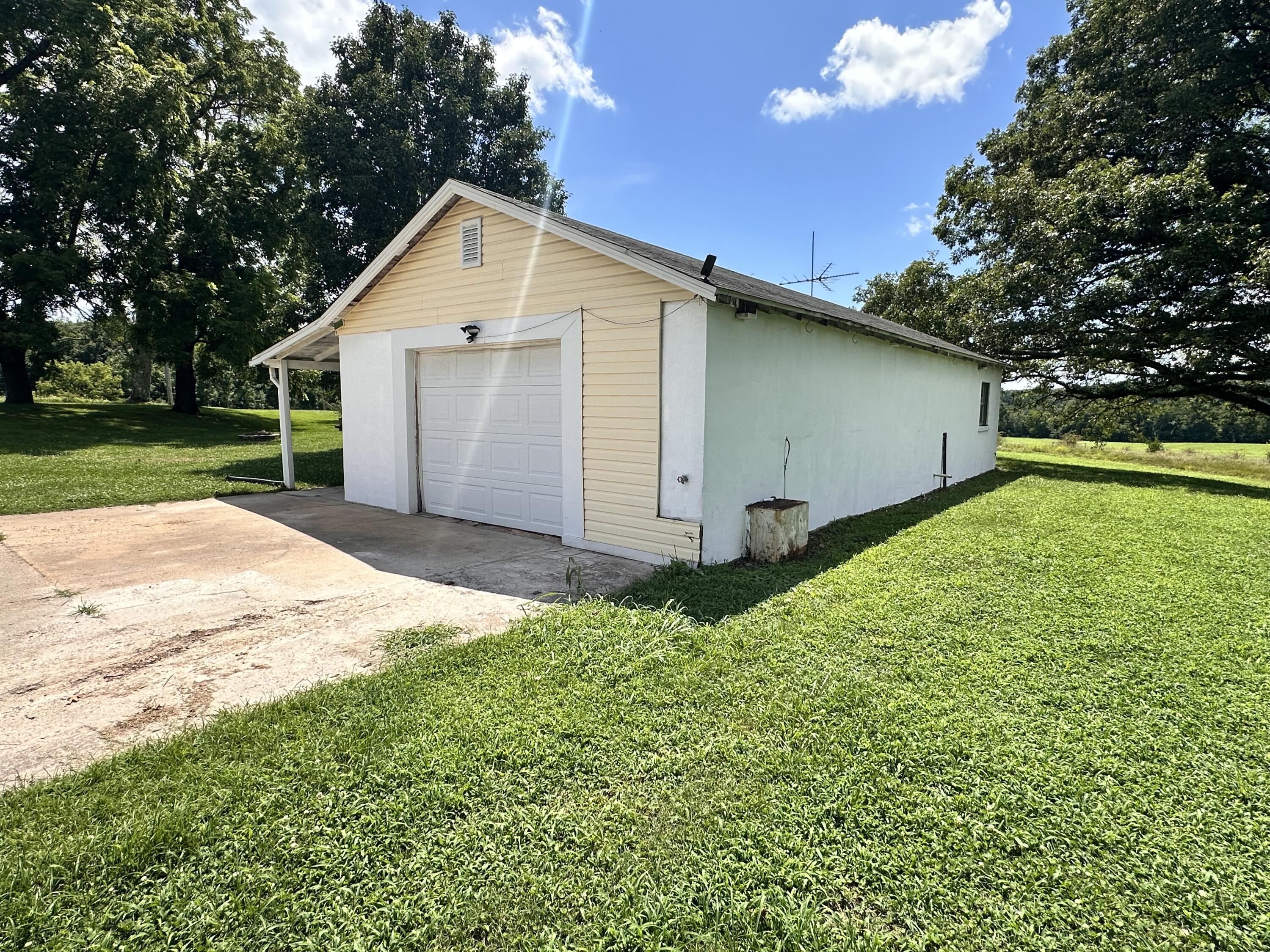 1552 Roberts Ridge Road Property Photo 26