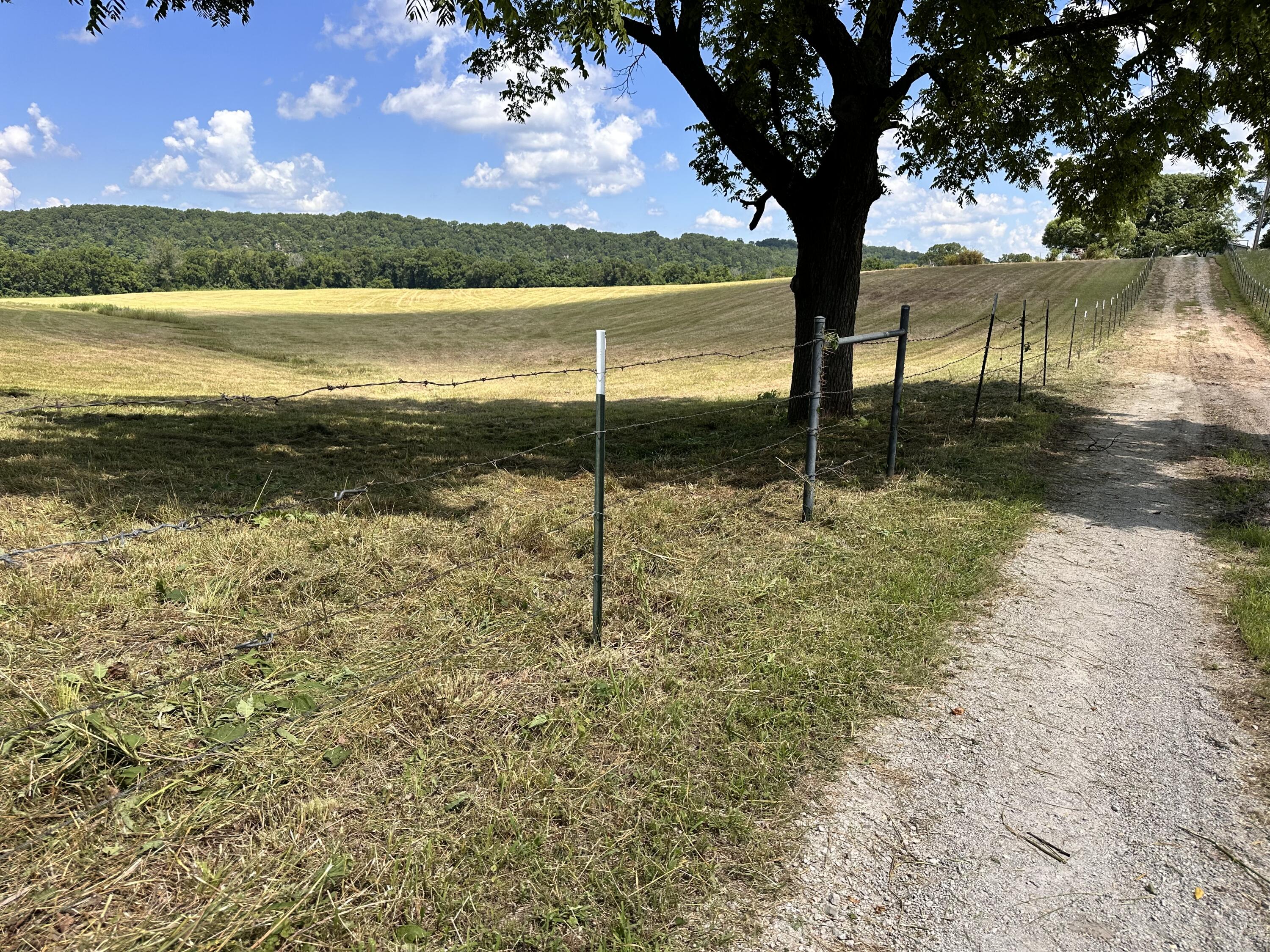 1552 Roberts Ridge Road Property Photo 37