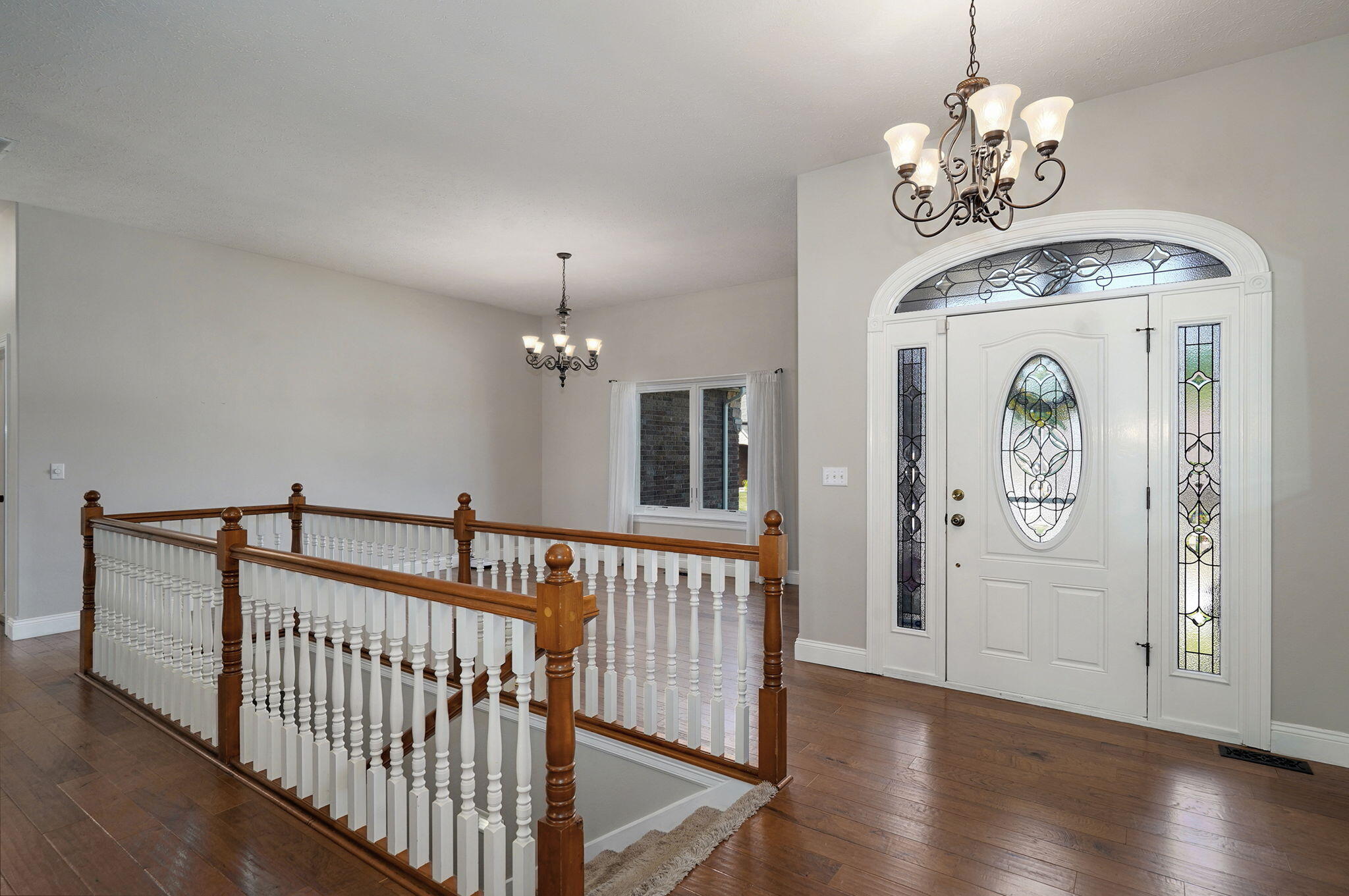2310 Lakeside Court Property Photo 6