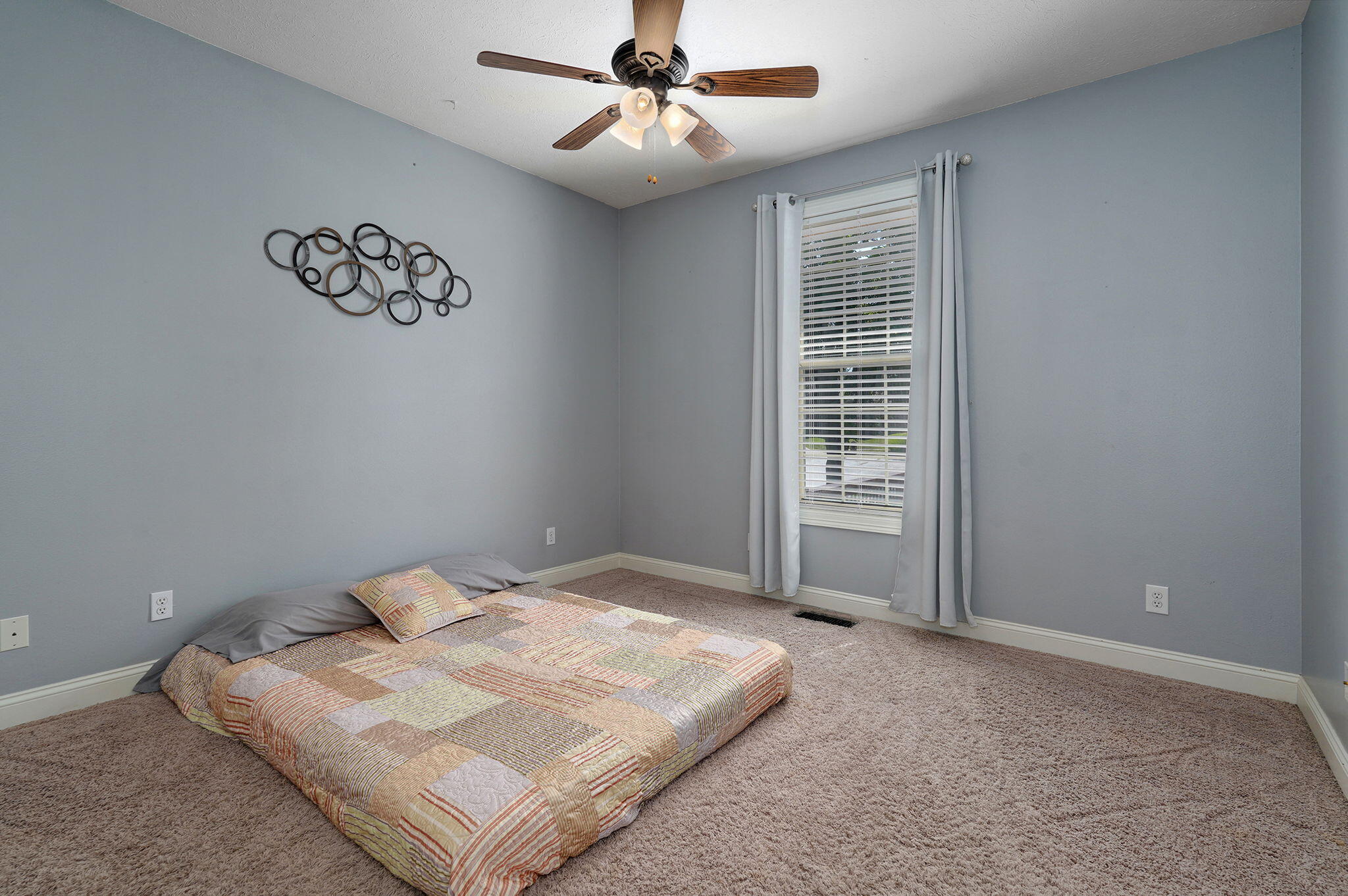 2310 Lakeside Court Property Photo 29