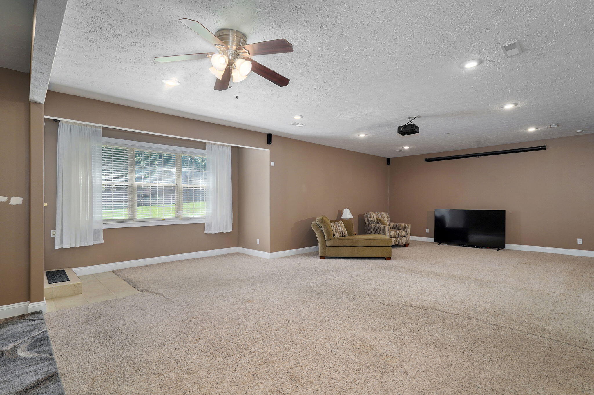 2310 Lakeside Court Property Photo 34