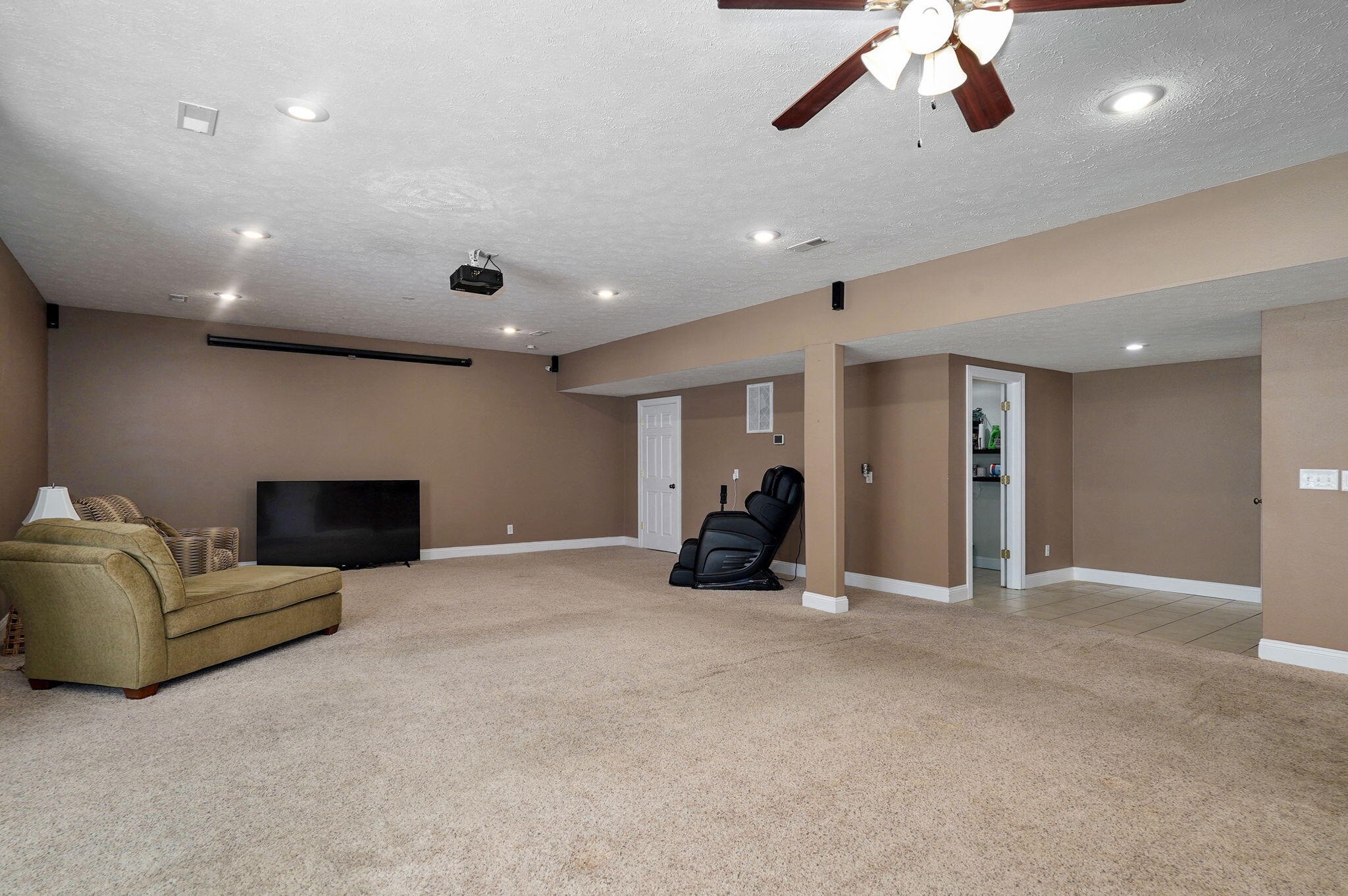2310 Lakeside Court Property Photo 35