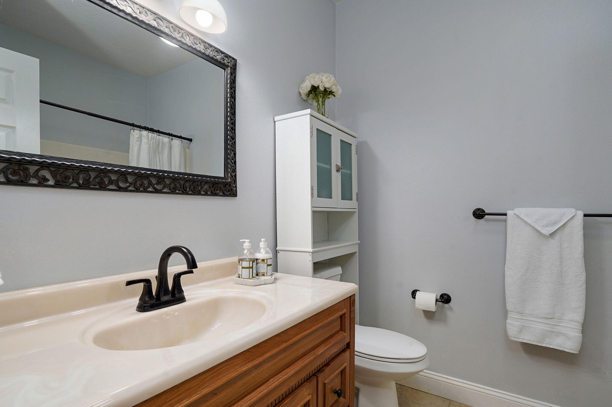 2310 Lakeside Court Property Photo 37