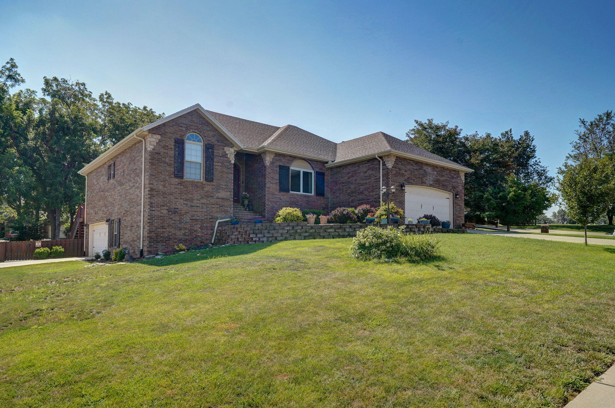 2310 Lakeside Court Property Photo 53