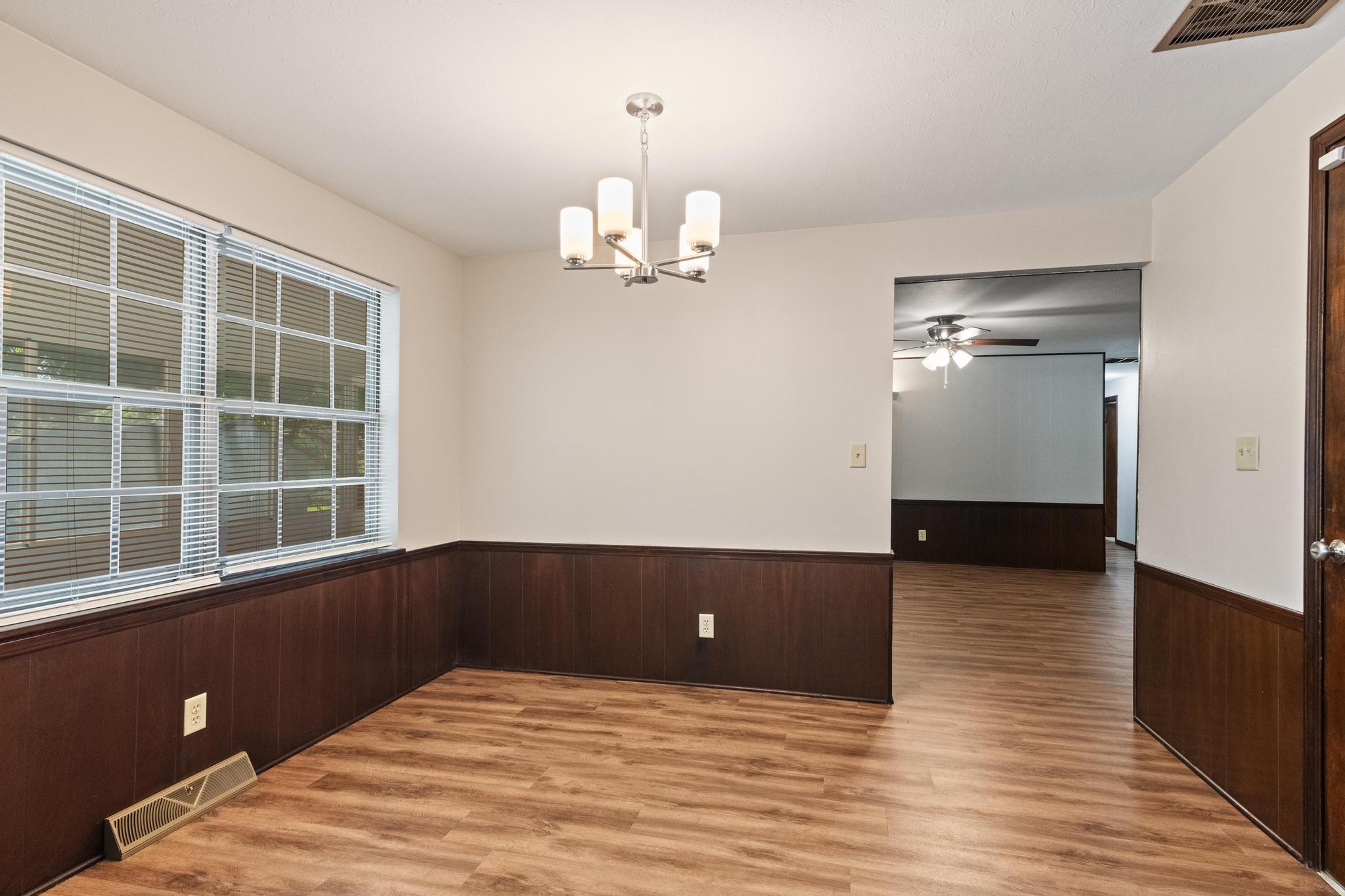 712 South Grandview Avenue Property Photo 6