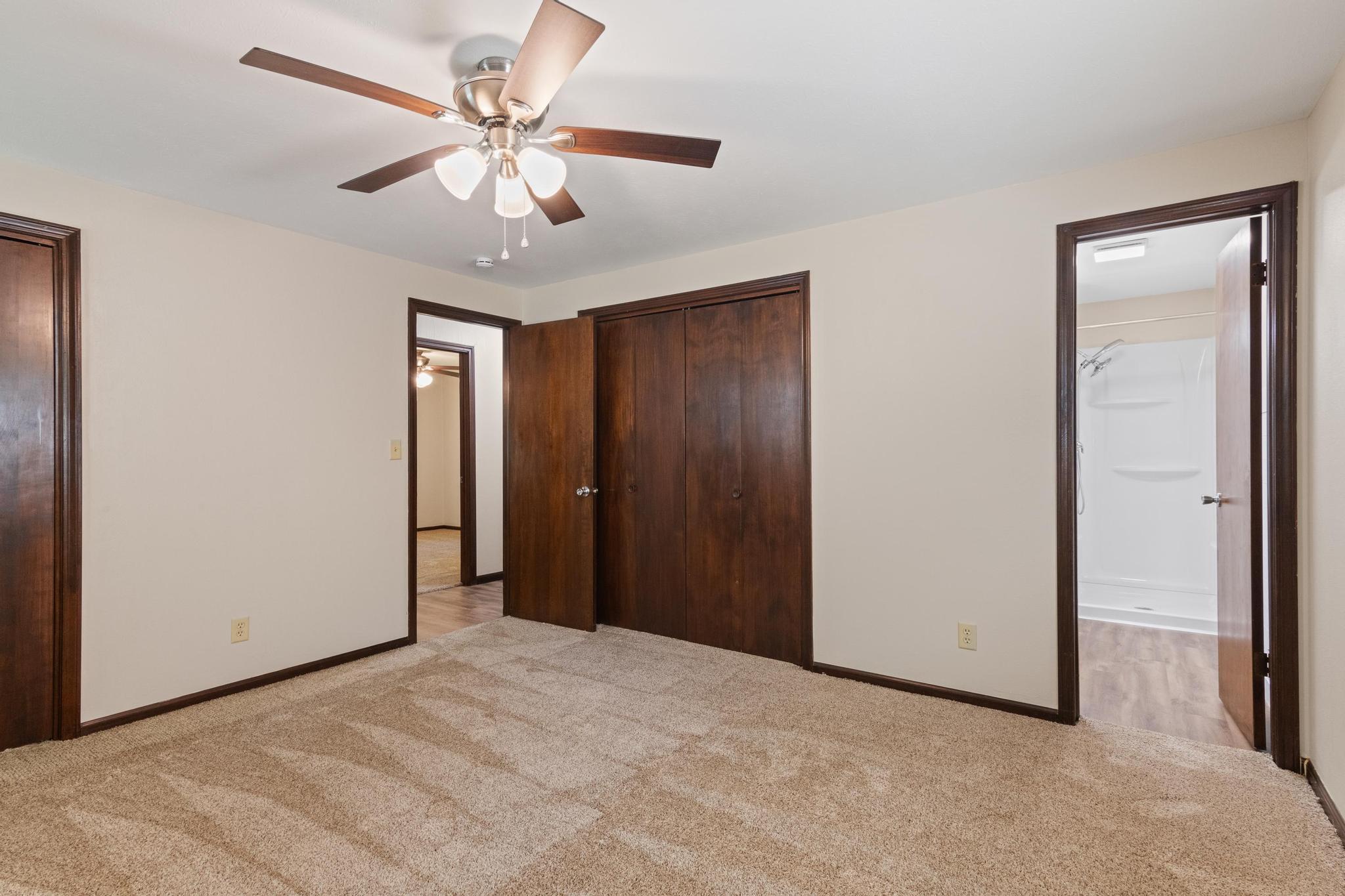 712 South Grandview Avenue Property Photo 12