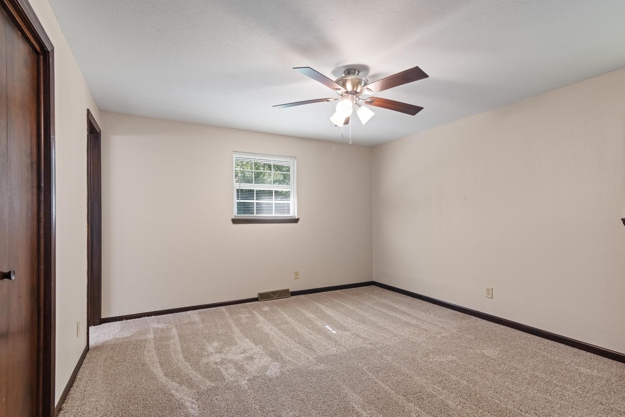 712 South Grandview Avenue Property Photo 13