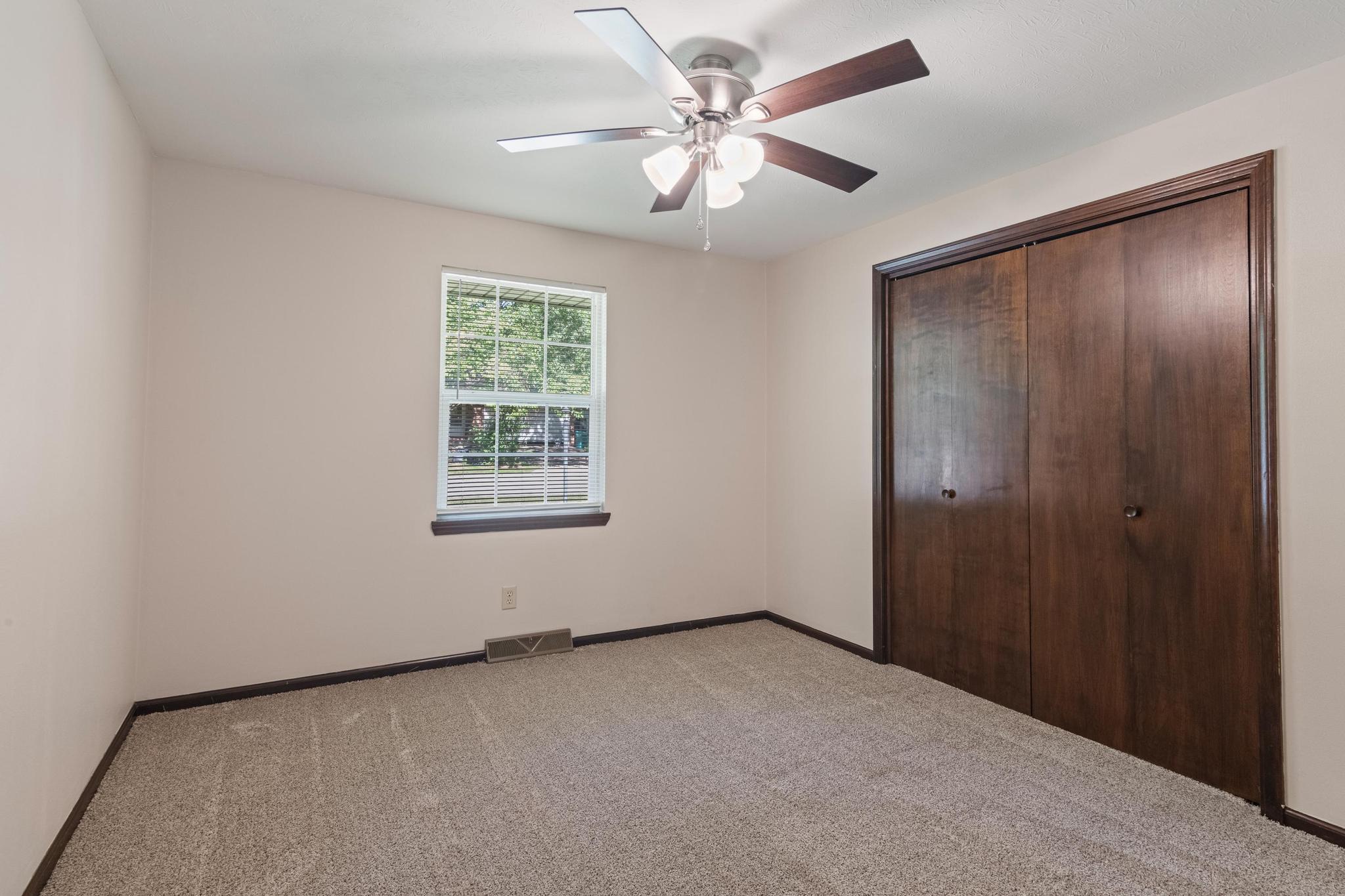 712 South Grandview Avenue Property Photo 14