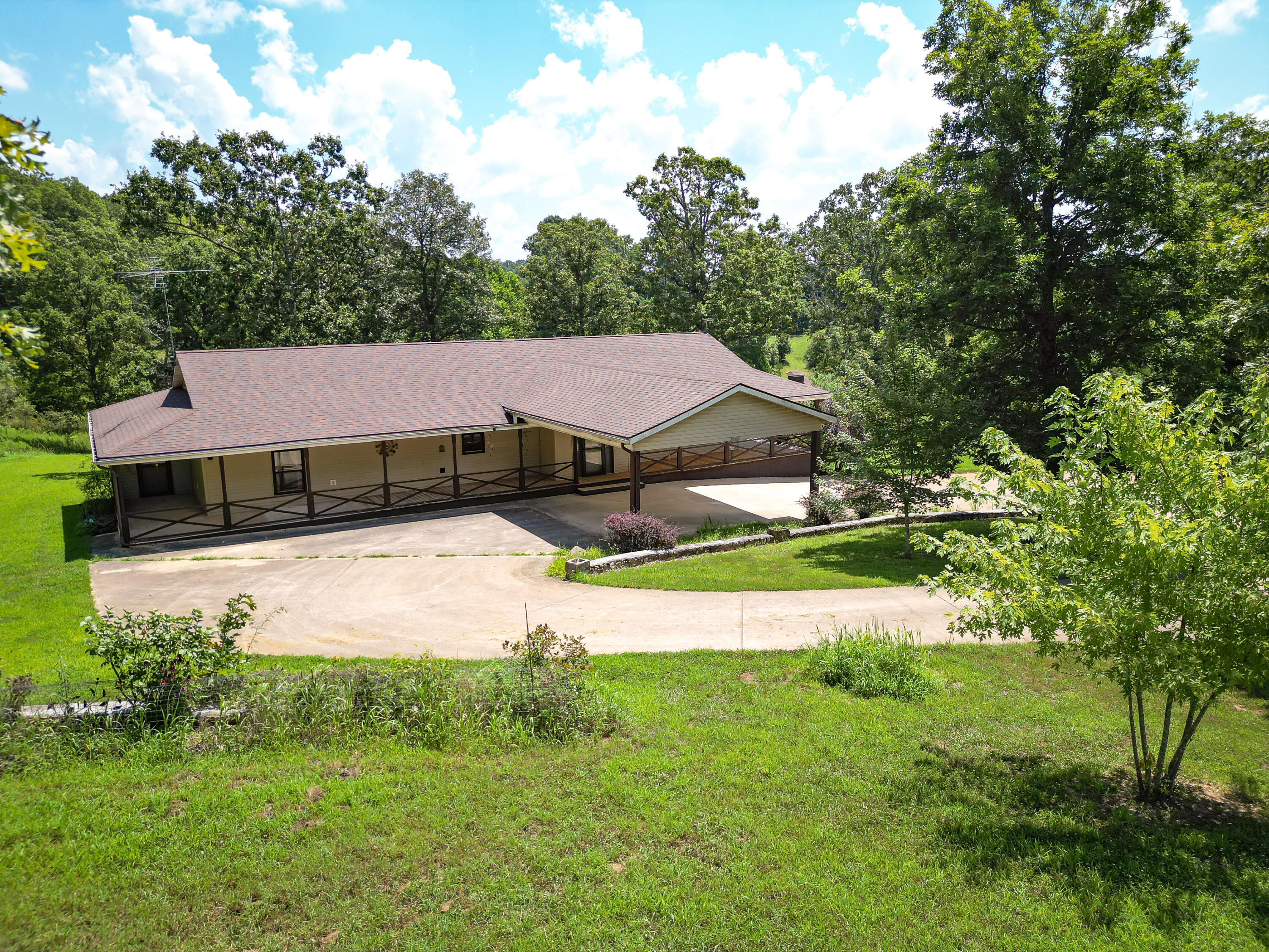 3686 Bado Road Property Photo 3