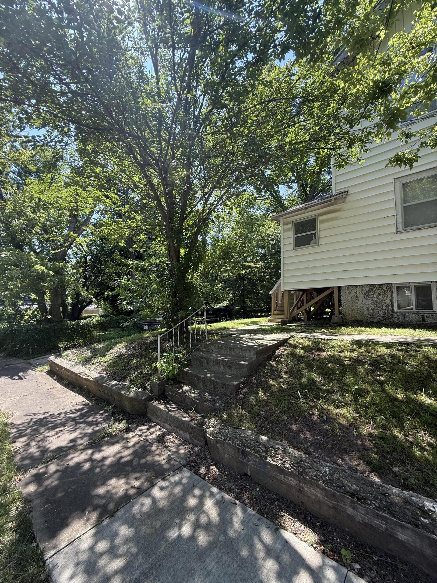 1134 North Clay Avenue Property Photo 15