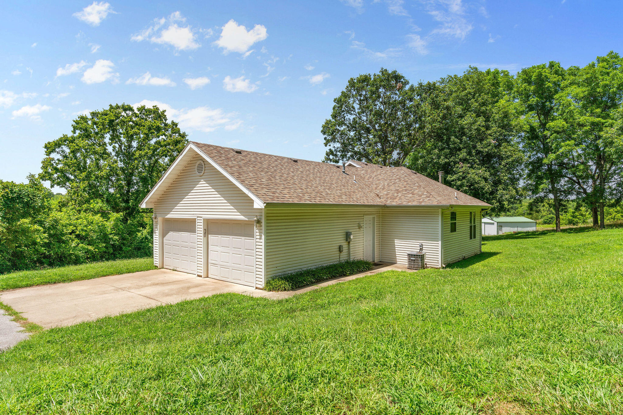 5303 North Farm Rd 75 Property Photo 2