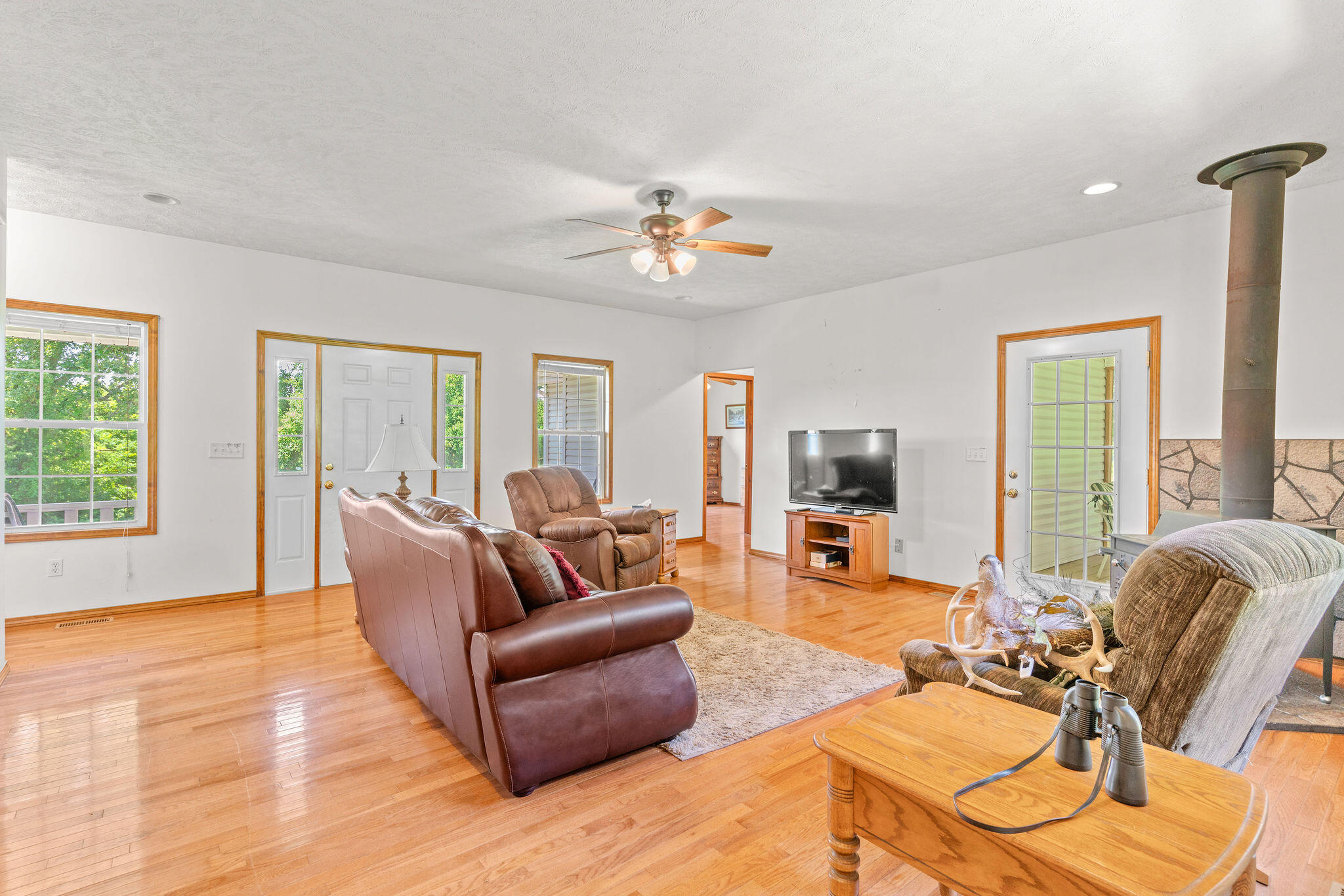 5303 North Farm Rd 75 Property Photo 6