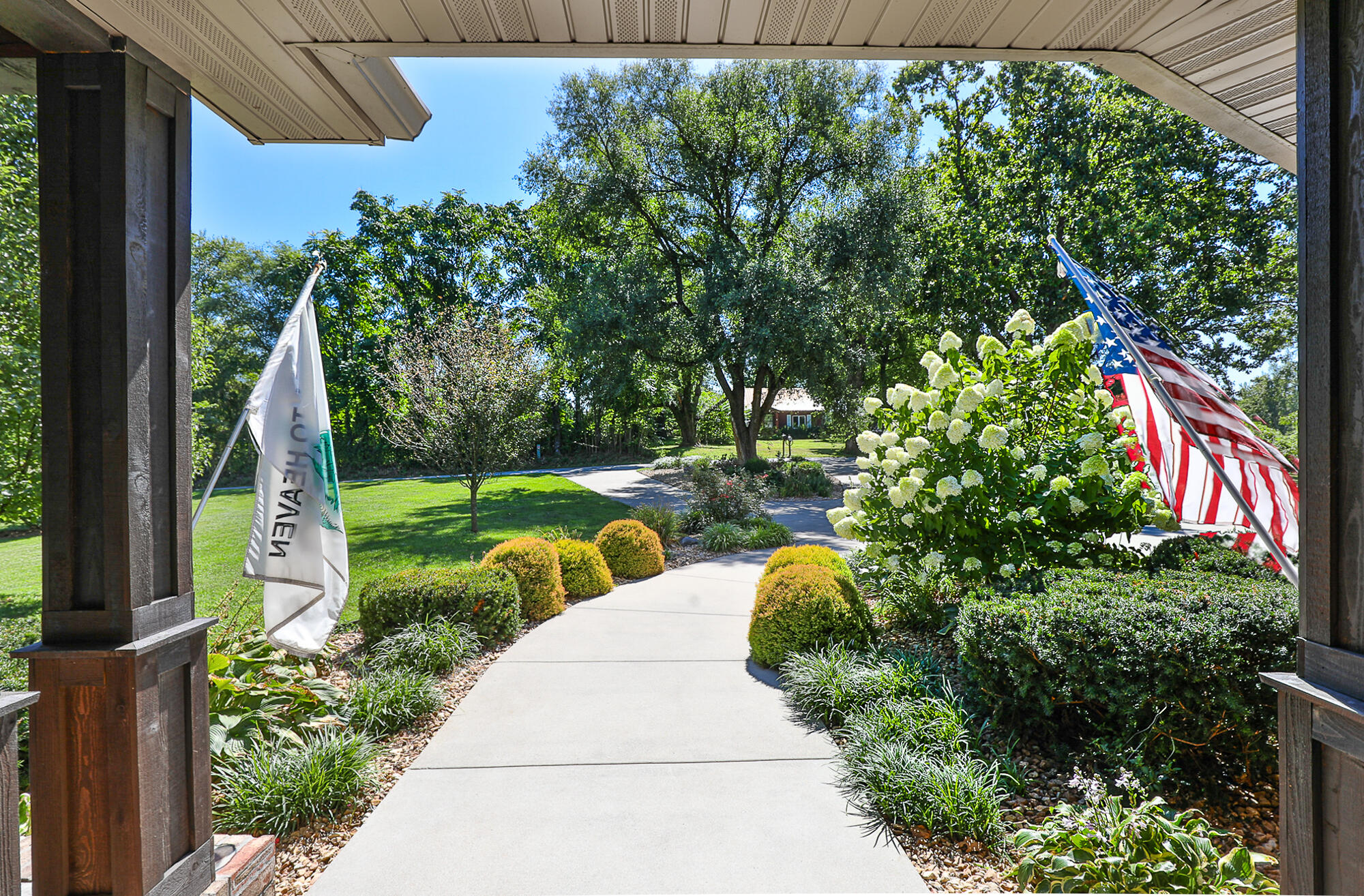 715 Goldenrod Road Property Photo 4