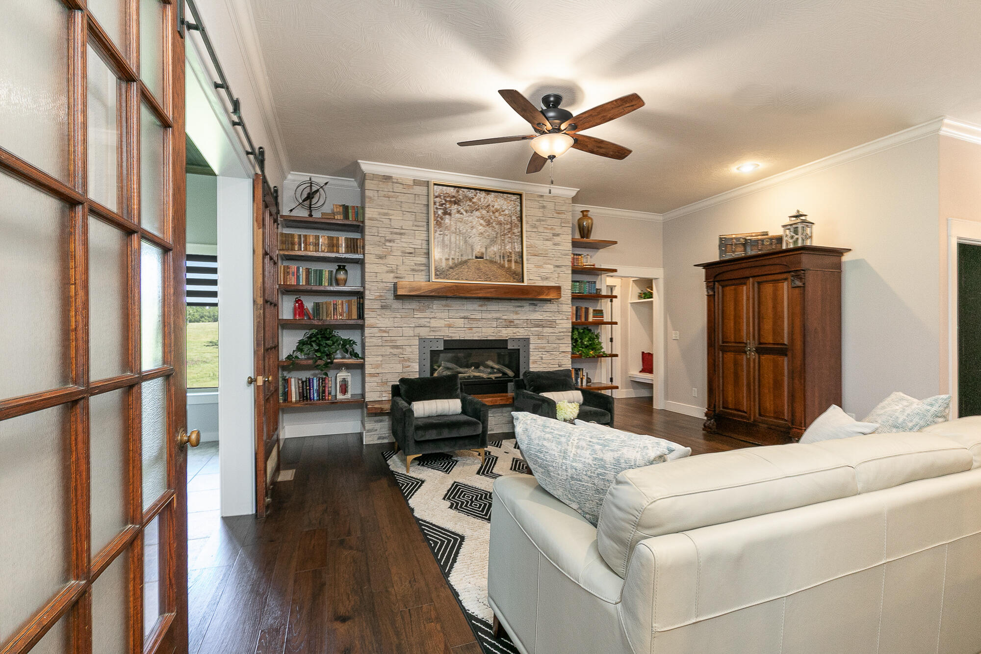 715 Goldenrod Road Property Photo 13