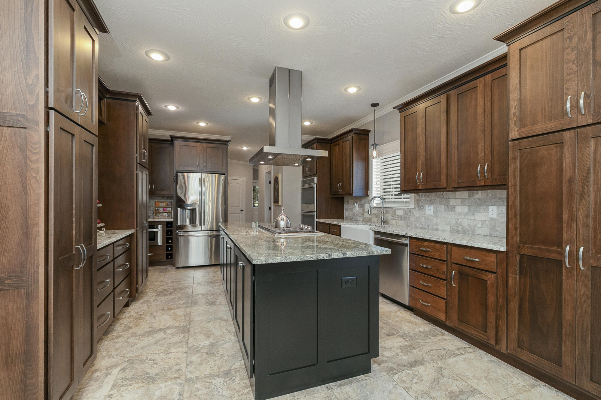715 Goldenrod Road Property Photo 14