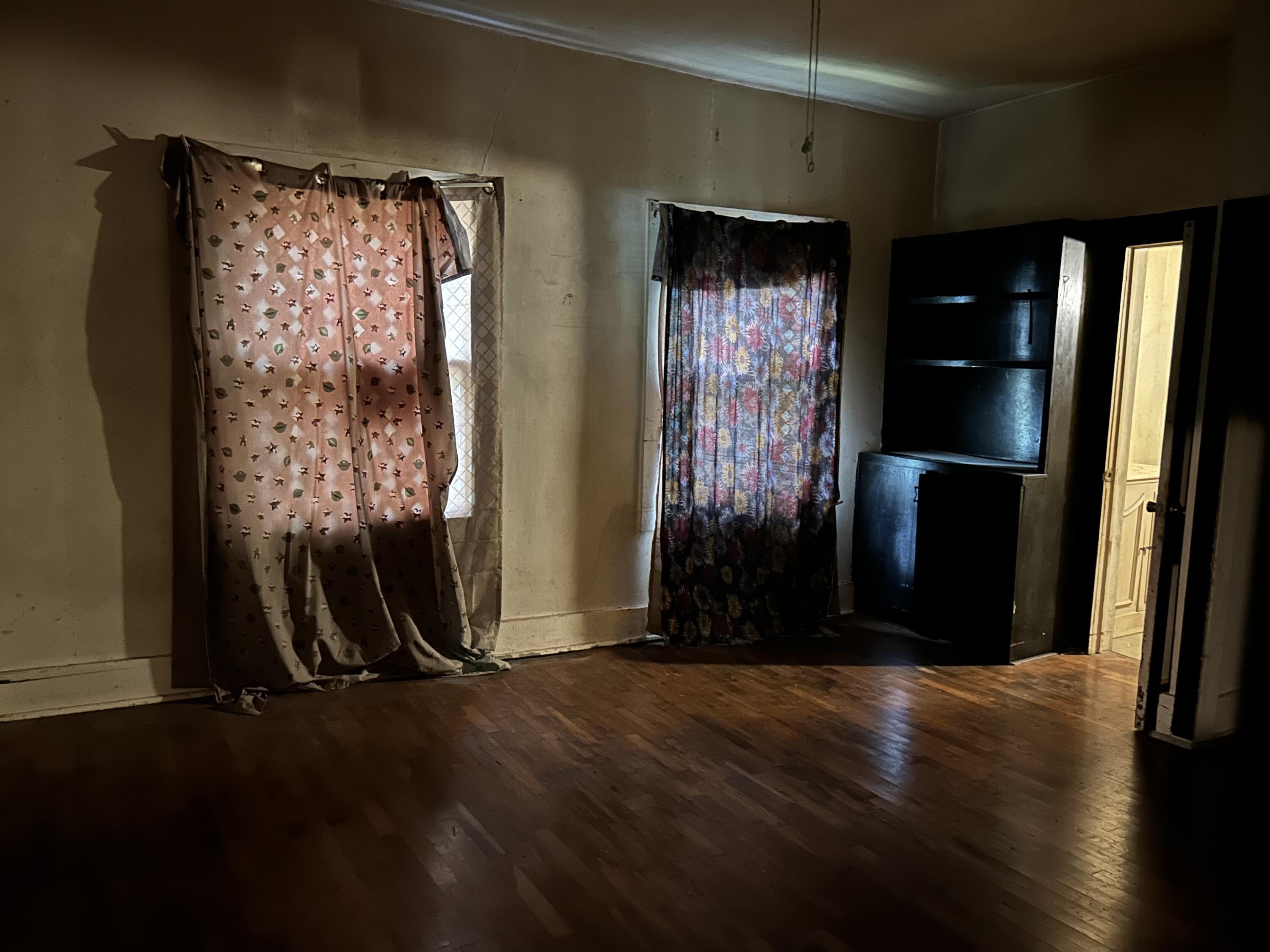 2147 North Travis Avenue Property Photo 7