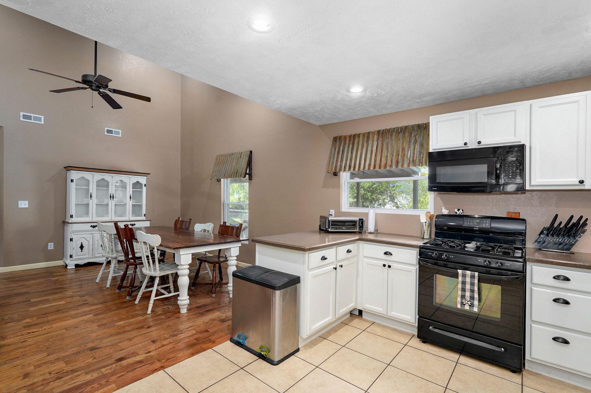 302 South Pershing Street Property Photo 15