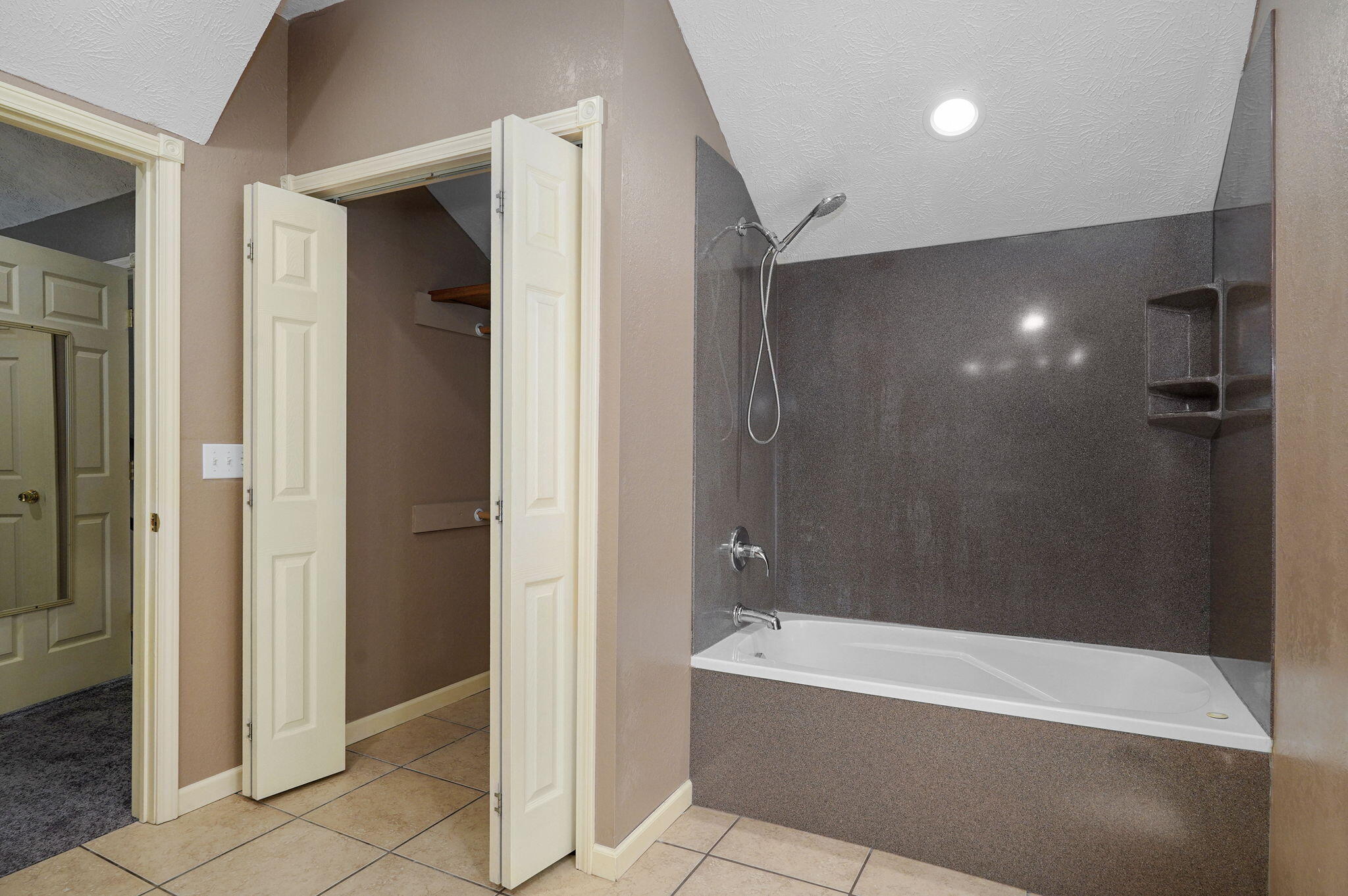302 South Pershing Street Property Photo 22