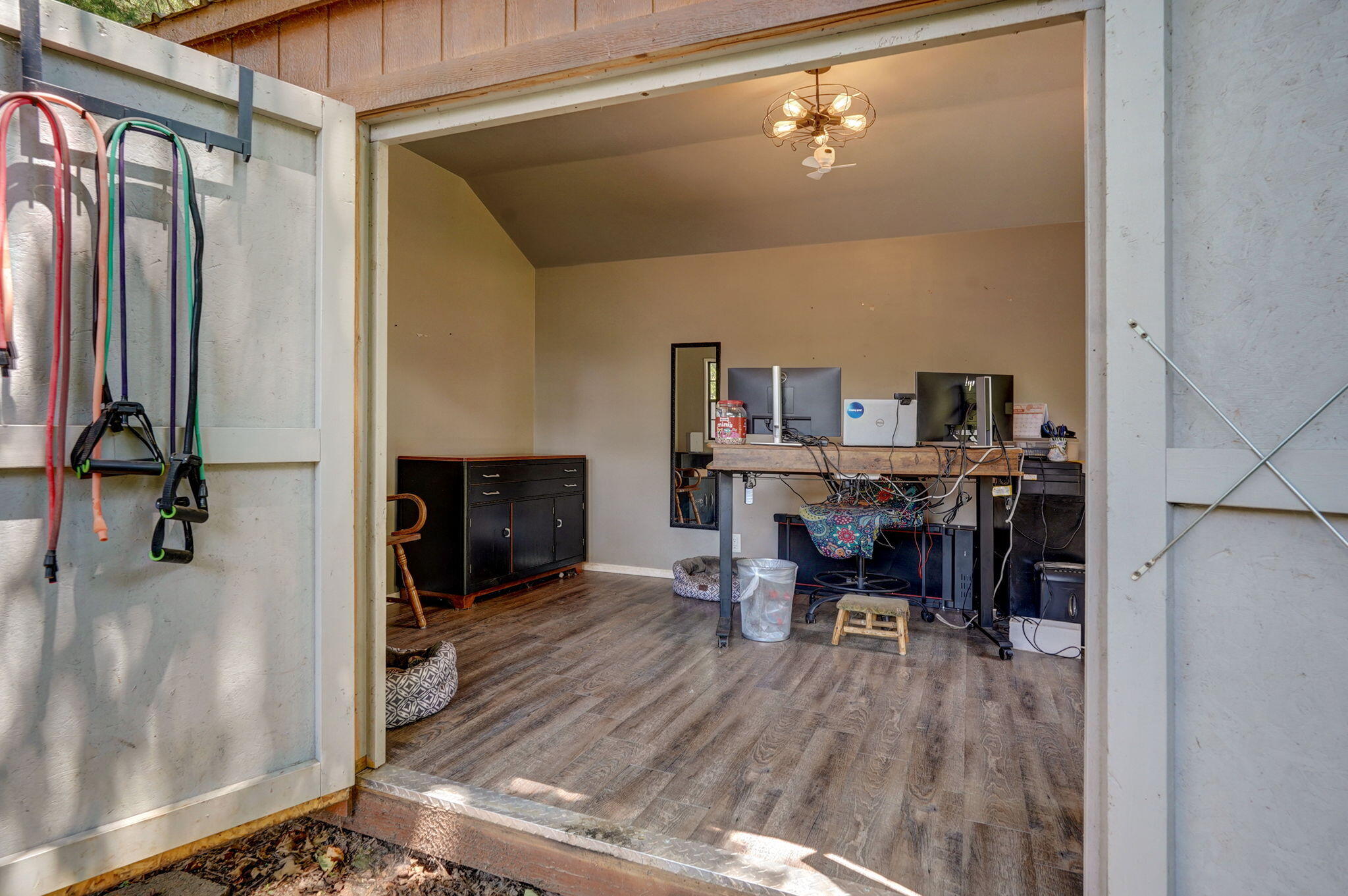 302 South Pershing Street Property Photo 25
