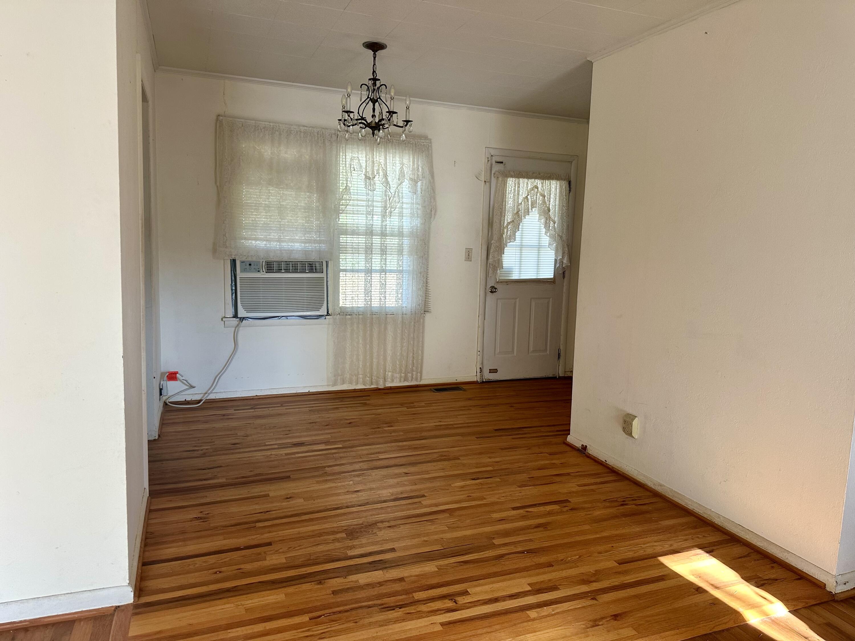 250 South 12th Street Property Photo 7