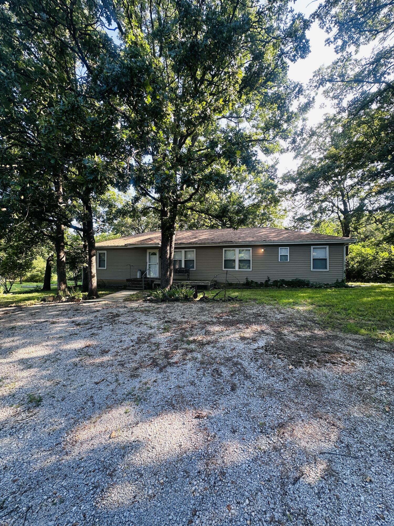 1133 East 318th Road Property Photo 1