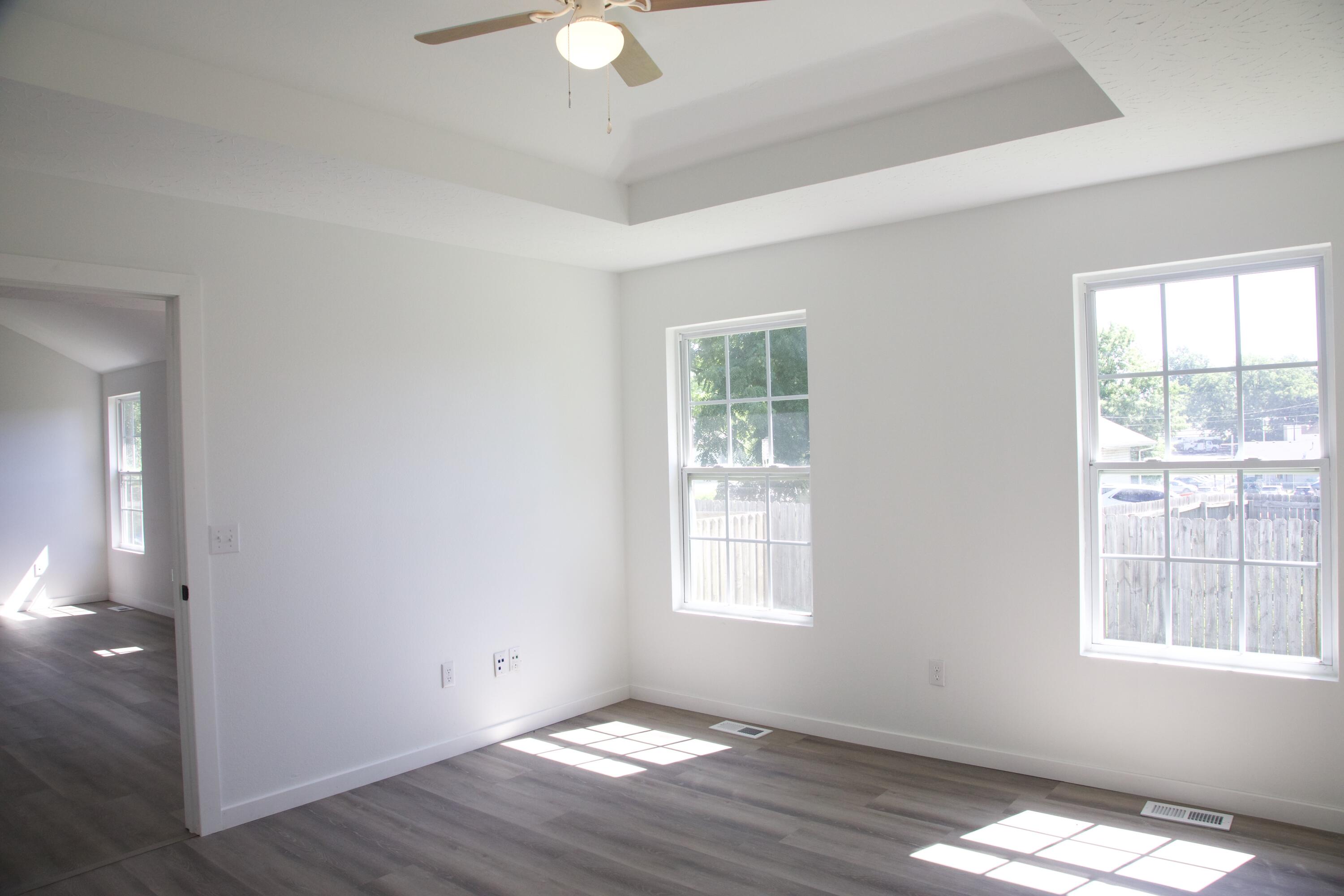 1044 South Missouri Avenue Property Photo 13