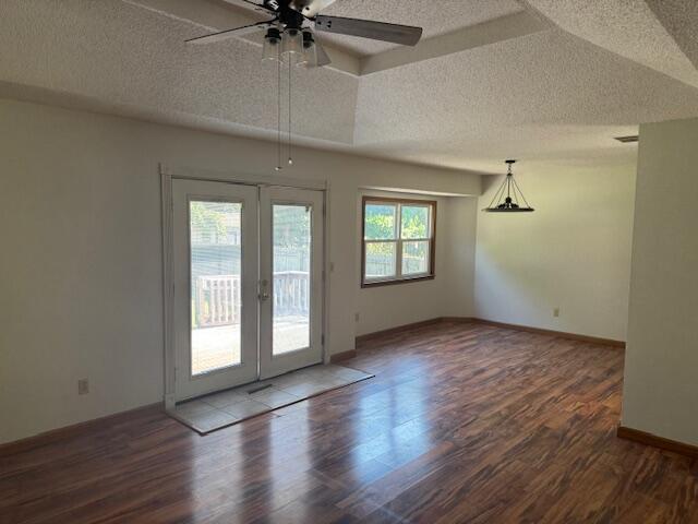 4553 West La Siesta Street Property Photo 5