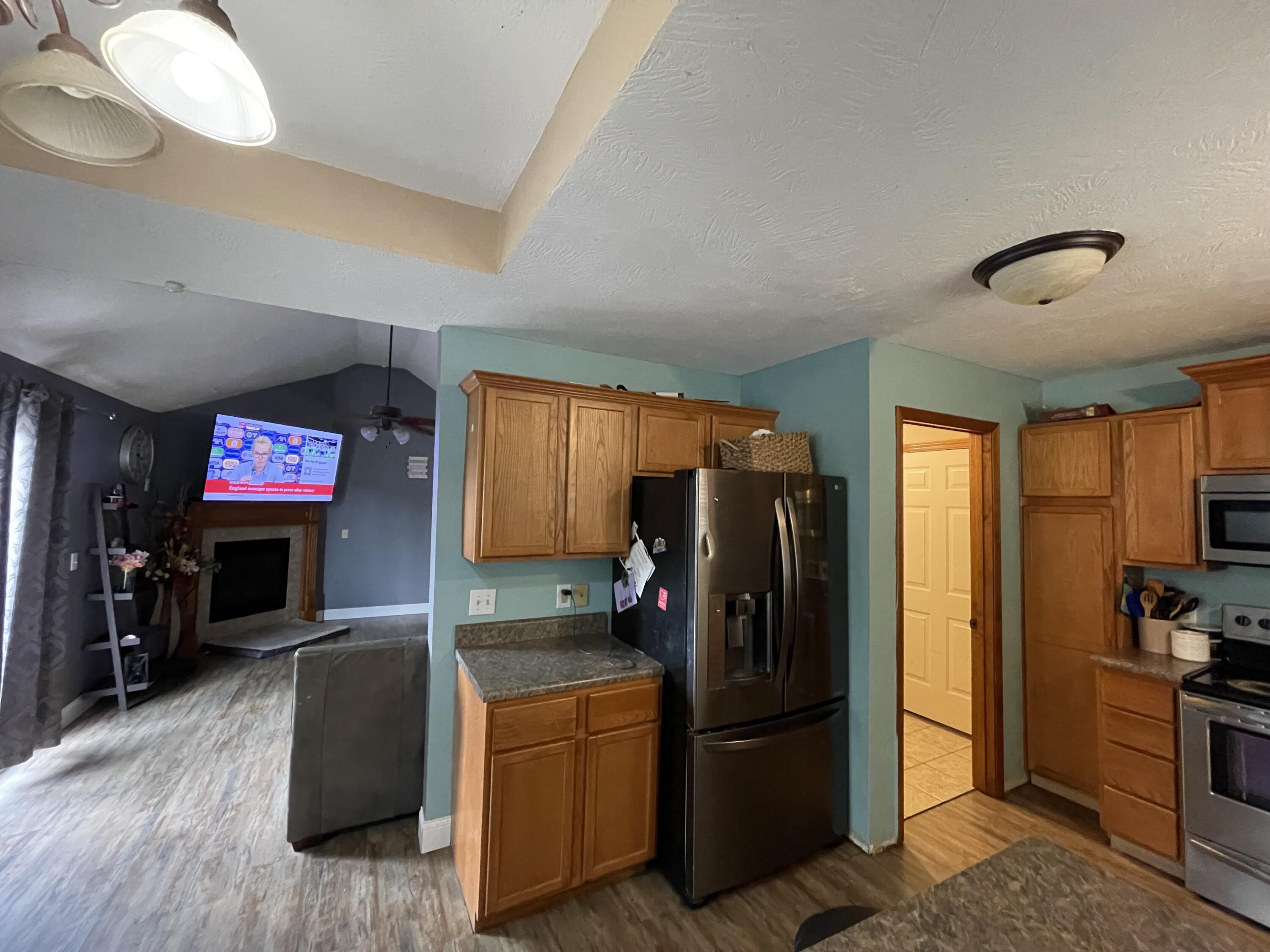 4319 West White Pine Street Property Photo 7