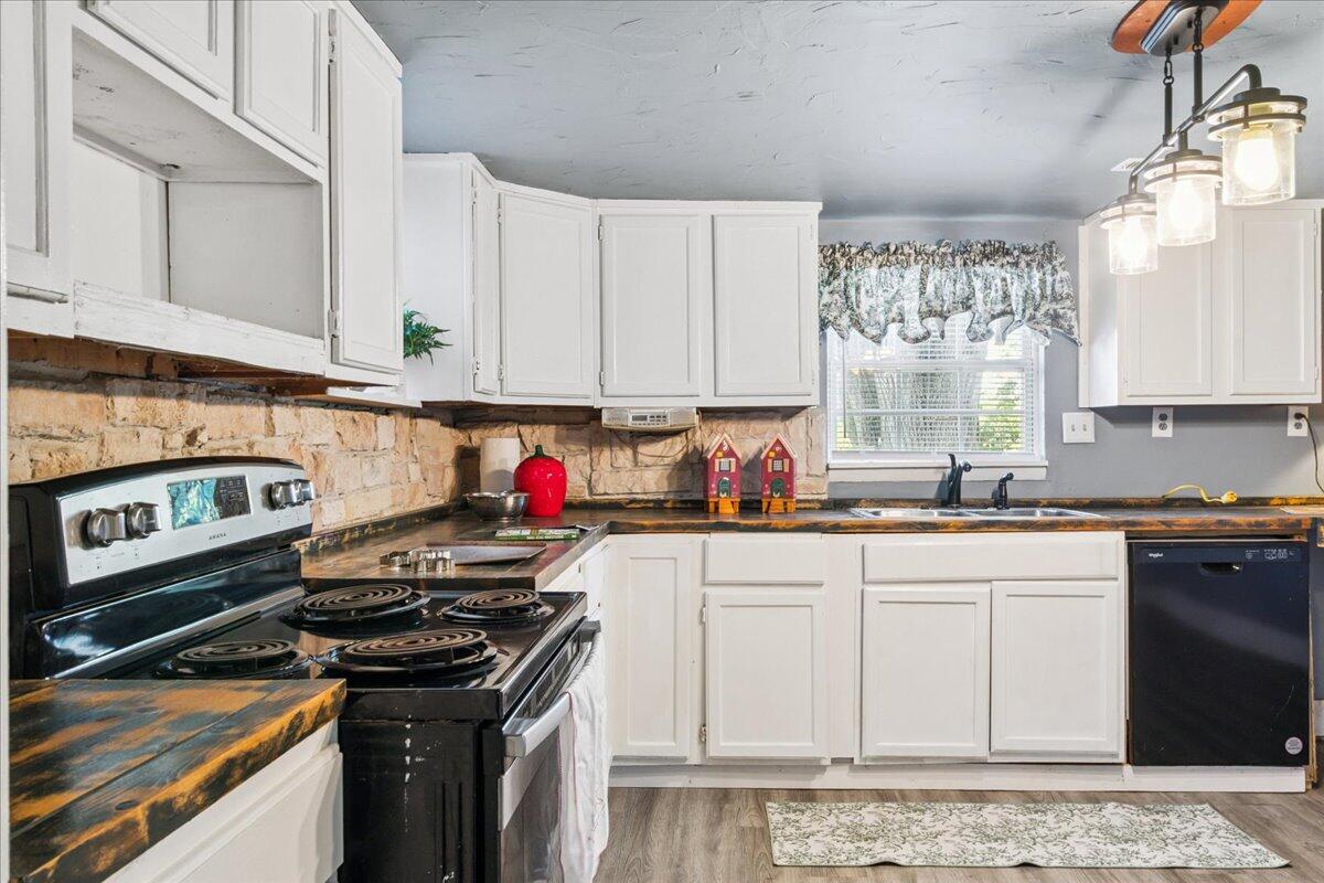 2242 Silver Lake Road Property Photo 8