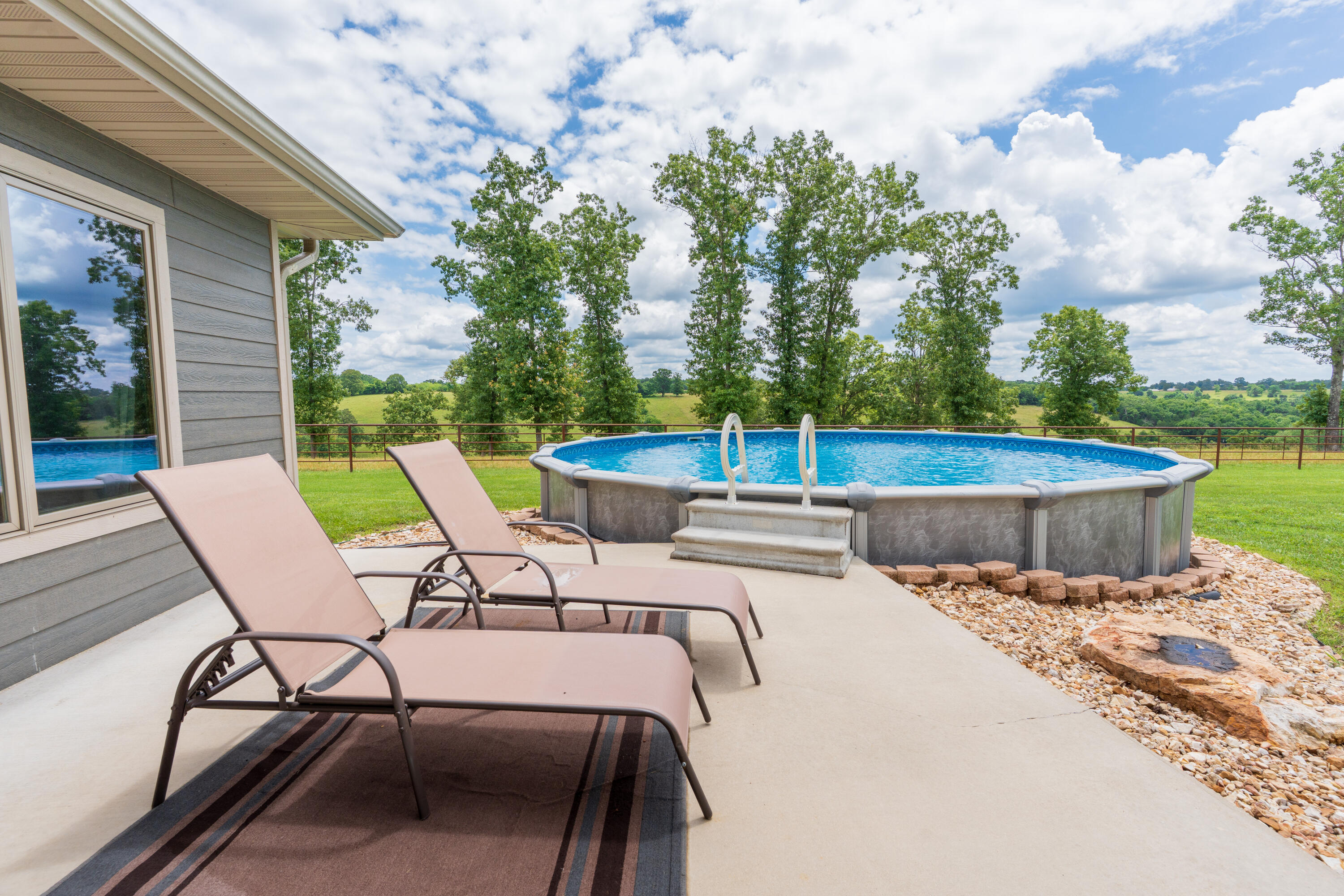 15576 State Highway 76 Property Photo 5