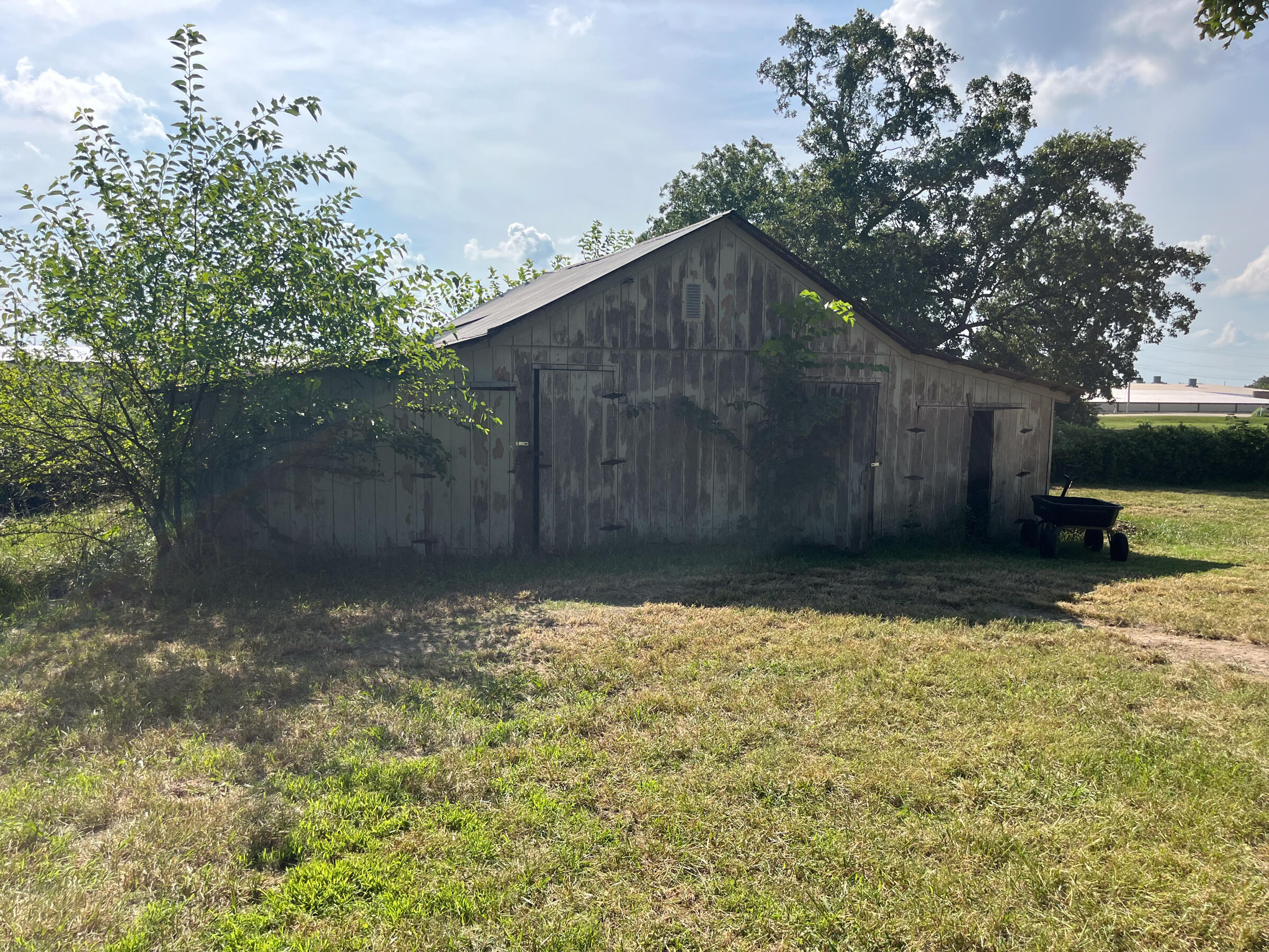 11133 East Business Highway 60 Property Photo 20