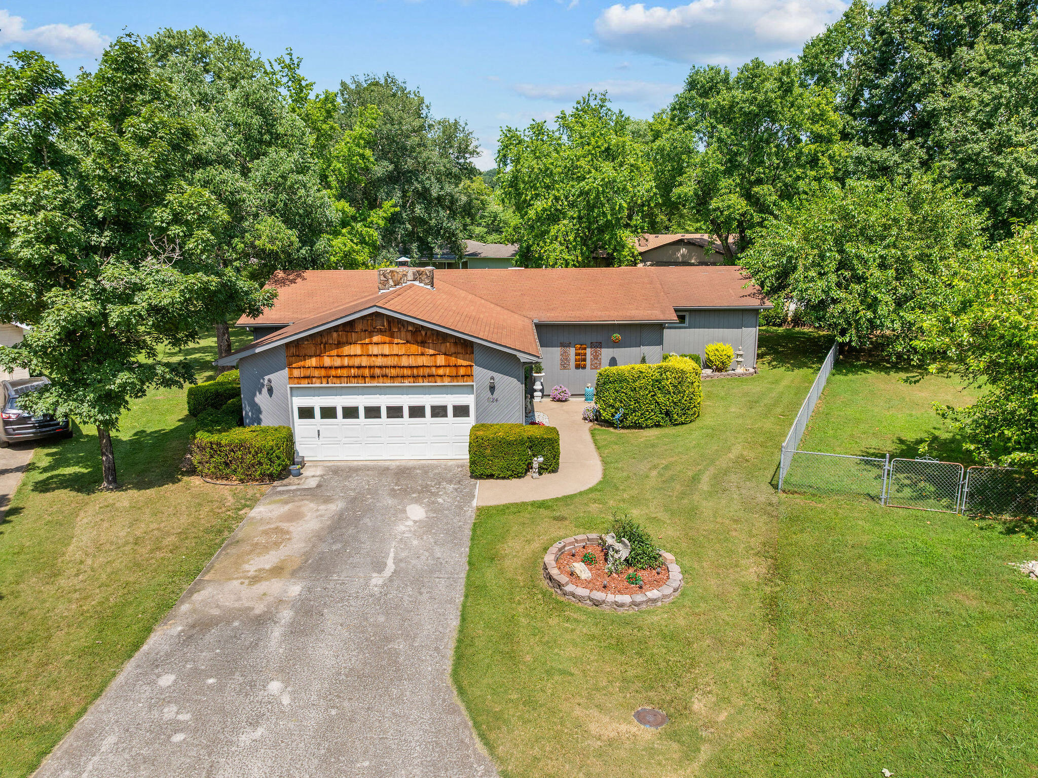 624 Parnell Circle Property Photo 2