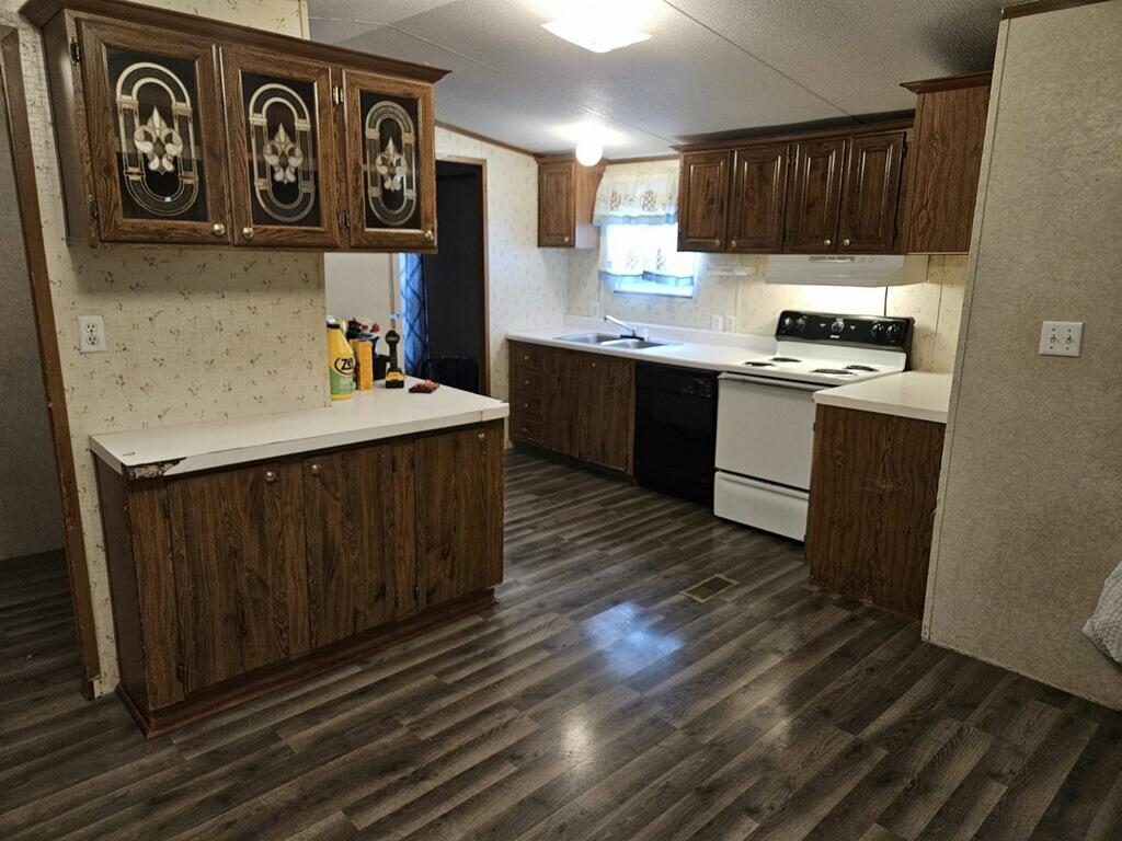 108 Herman Street Property Photo 6