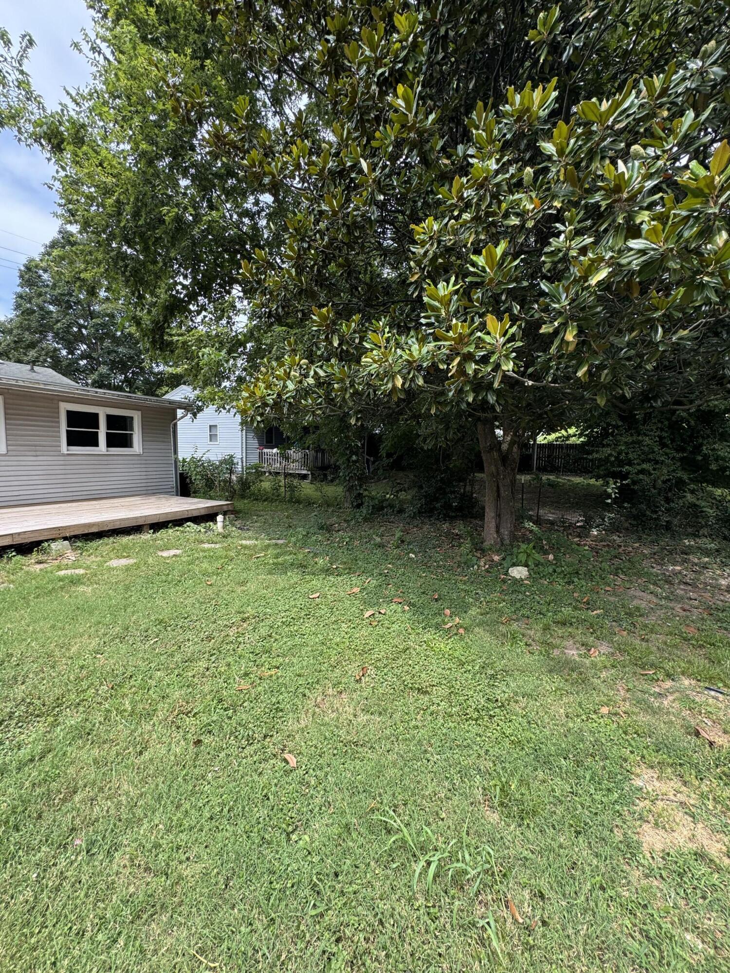 730 North West Avenue Property Photo 24