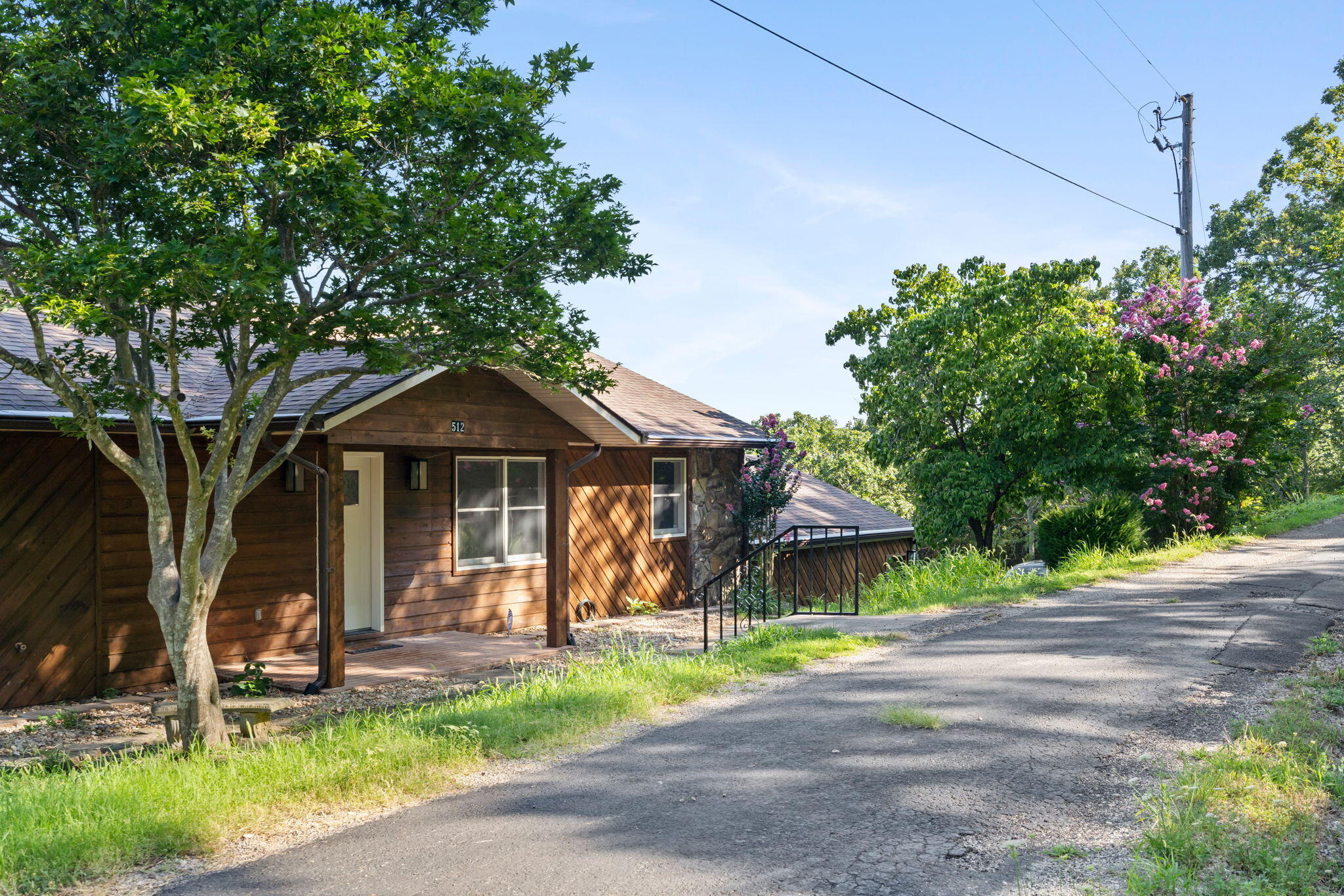 512 Nature Trail Road Property Photo 3