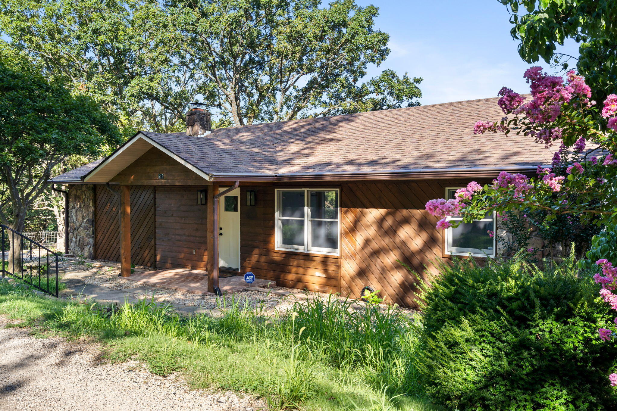 512 Nature Trail Road Property Photo 12