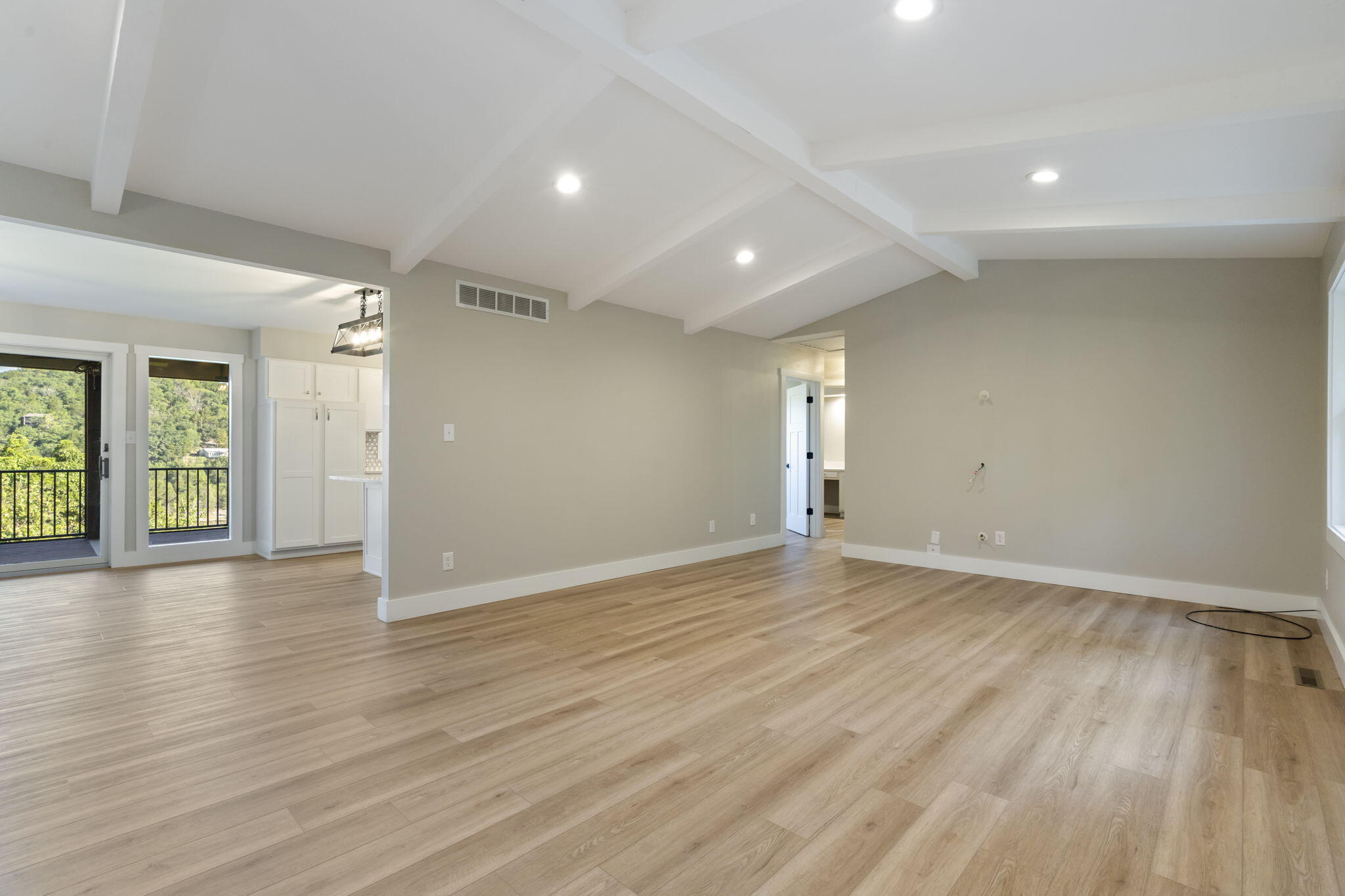 512 Nature Trail Road Property Photo 16
