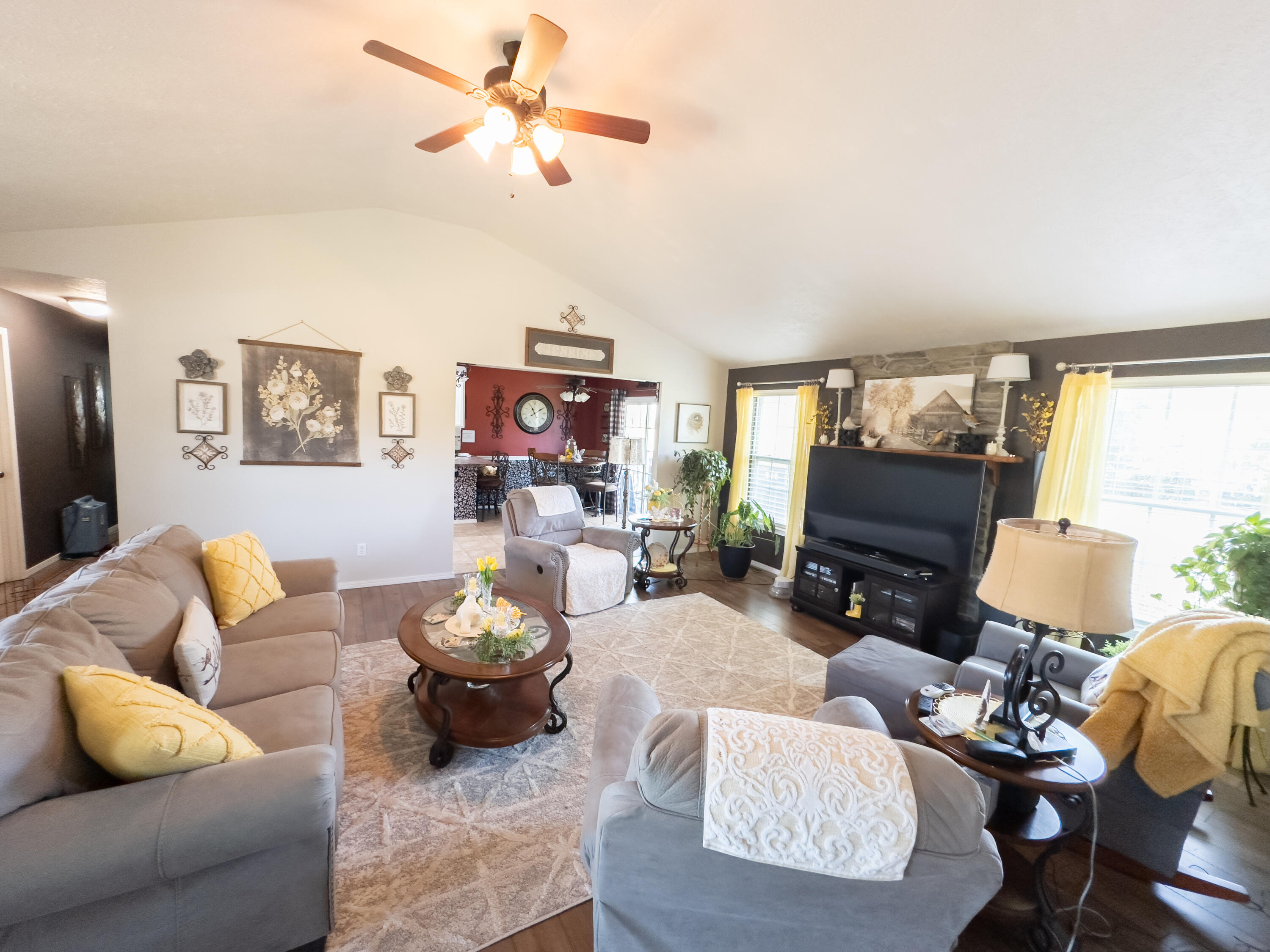 250 Sweetgum Drive Property Photo 4