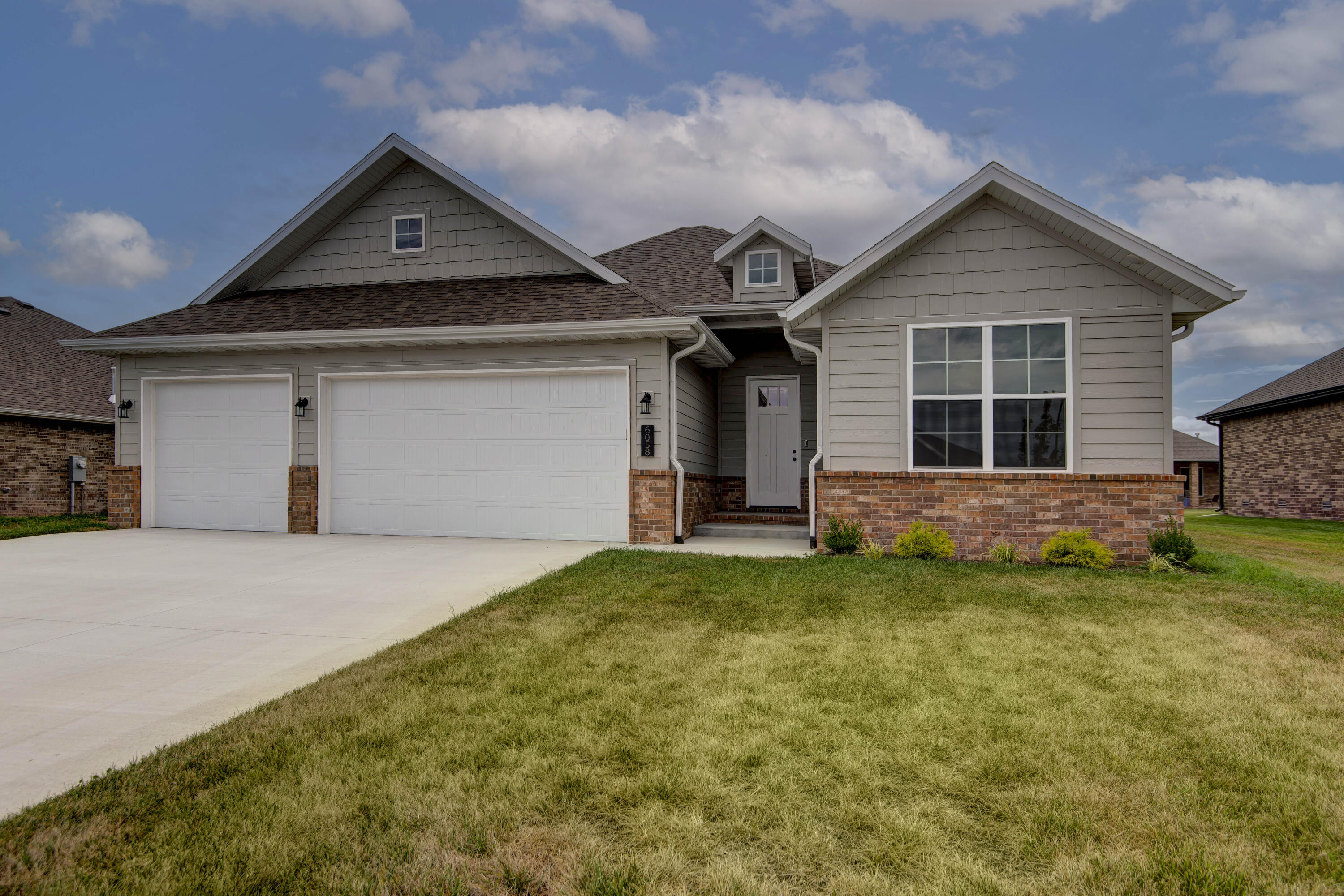 6058 South Canterbury Lane Property Photo 1