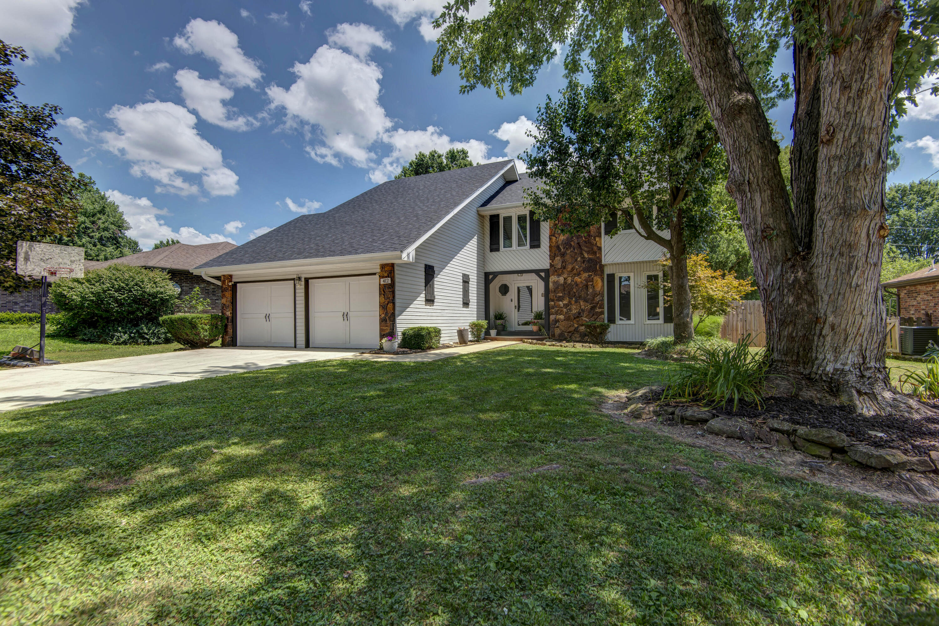 412 Hightower Avenue Property Photo 1