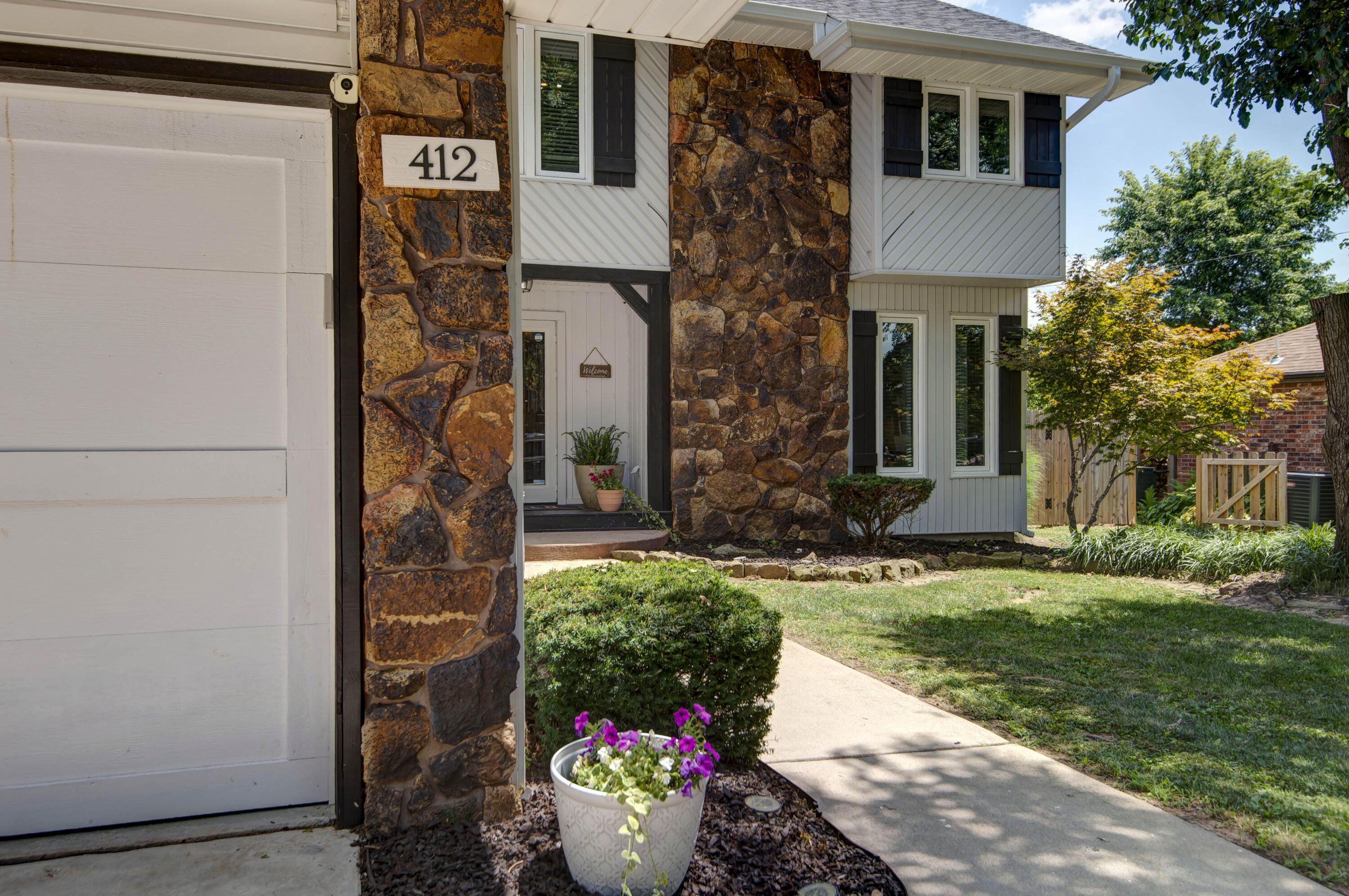 412 Hightower Avenue Property Photo 3