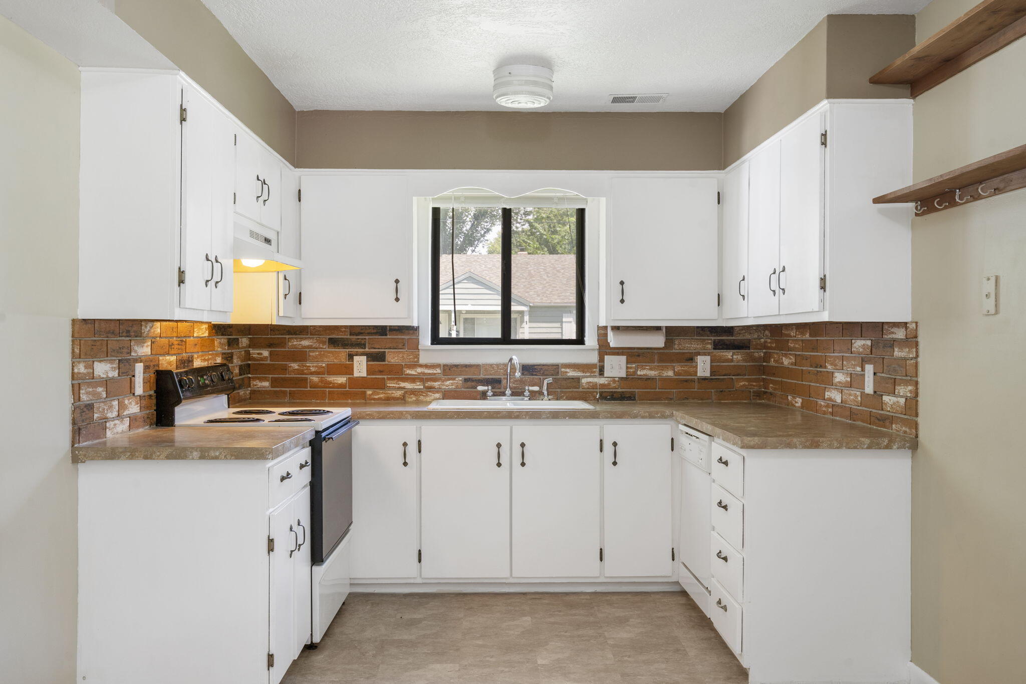 2222 West Nichols Street Property Photo 10