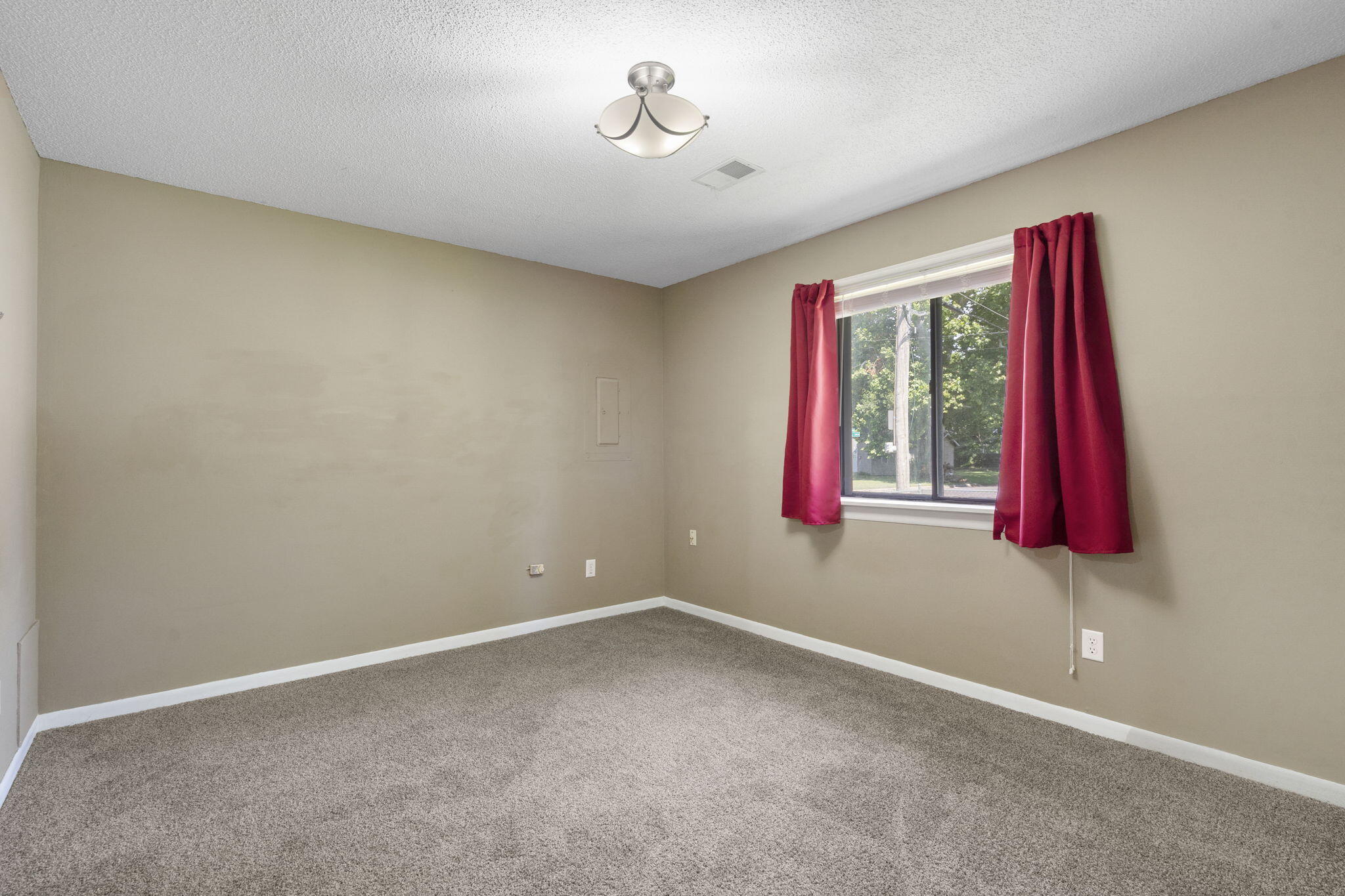 2222 West Nichols Street Property Photo 18