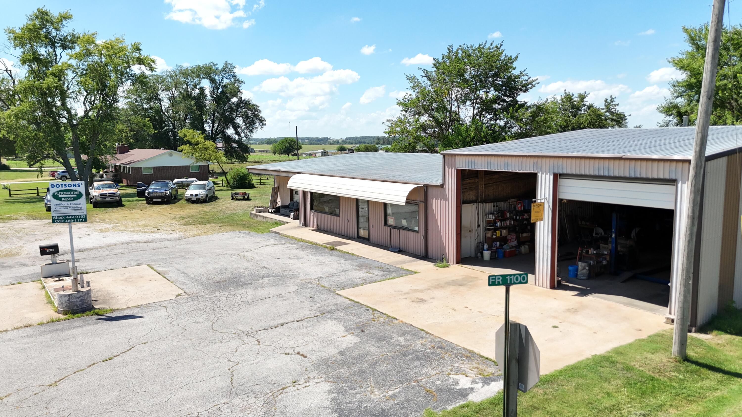 10468 State Highway C Property Photo 6