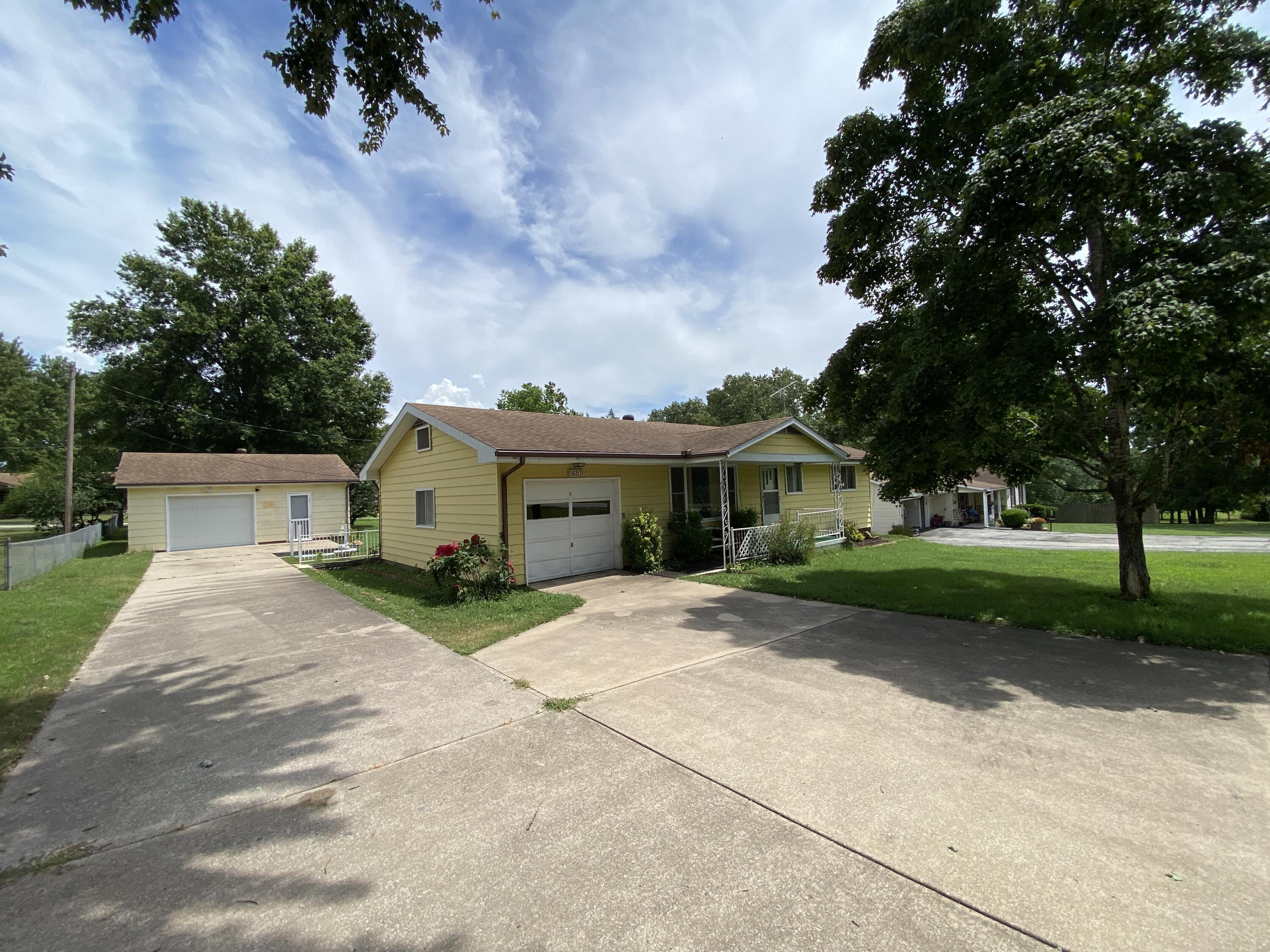 1651 State Hwy Y Property Photo 1