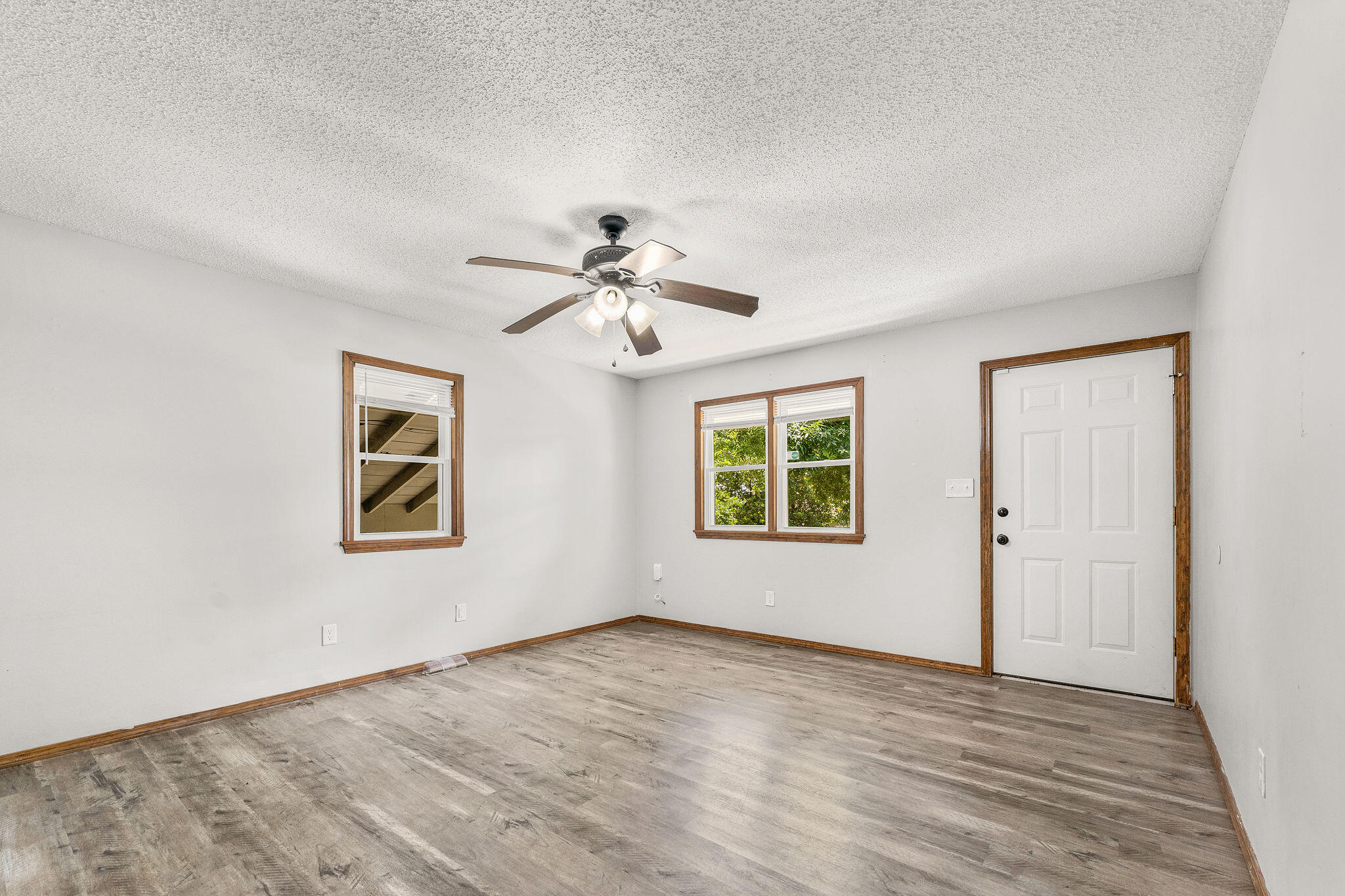 3137 East Republic Road Property Photo 6