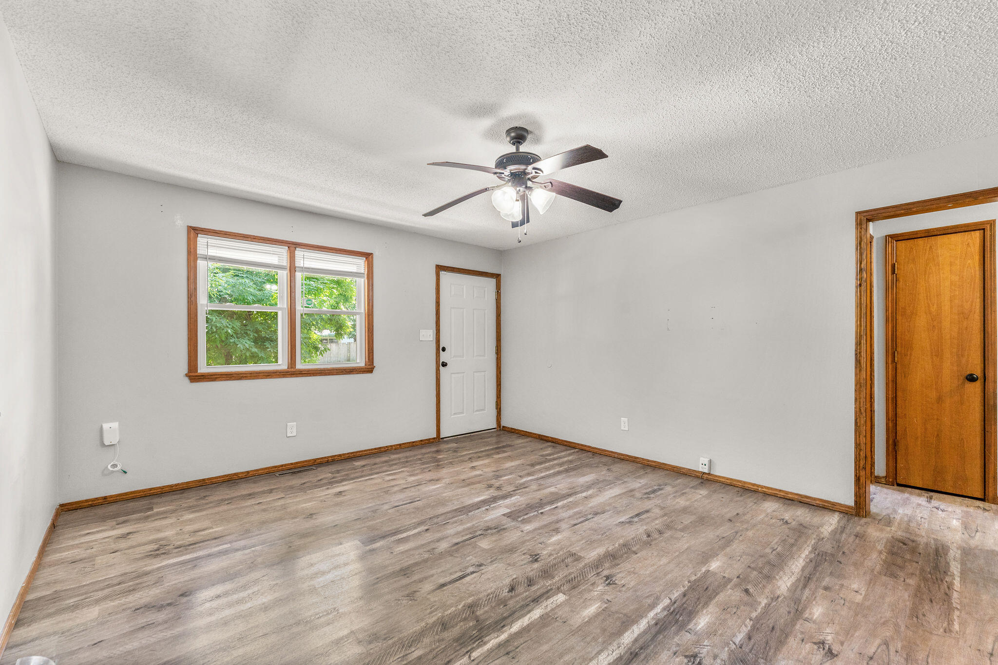 3137 East Republic Road Property Photo 7