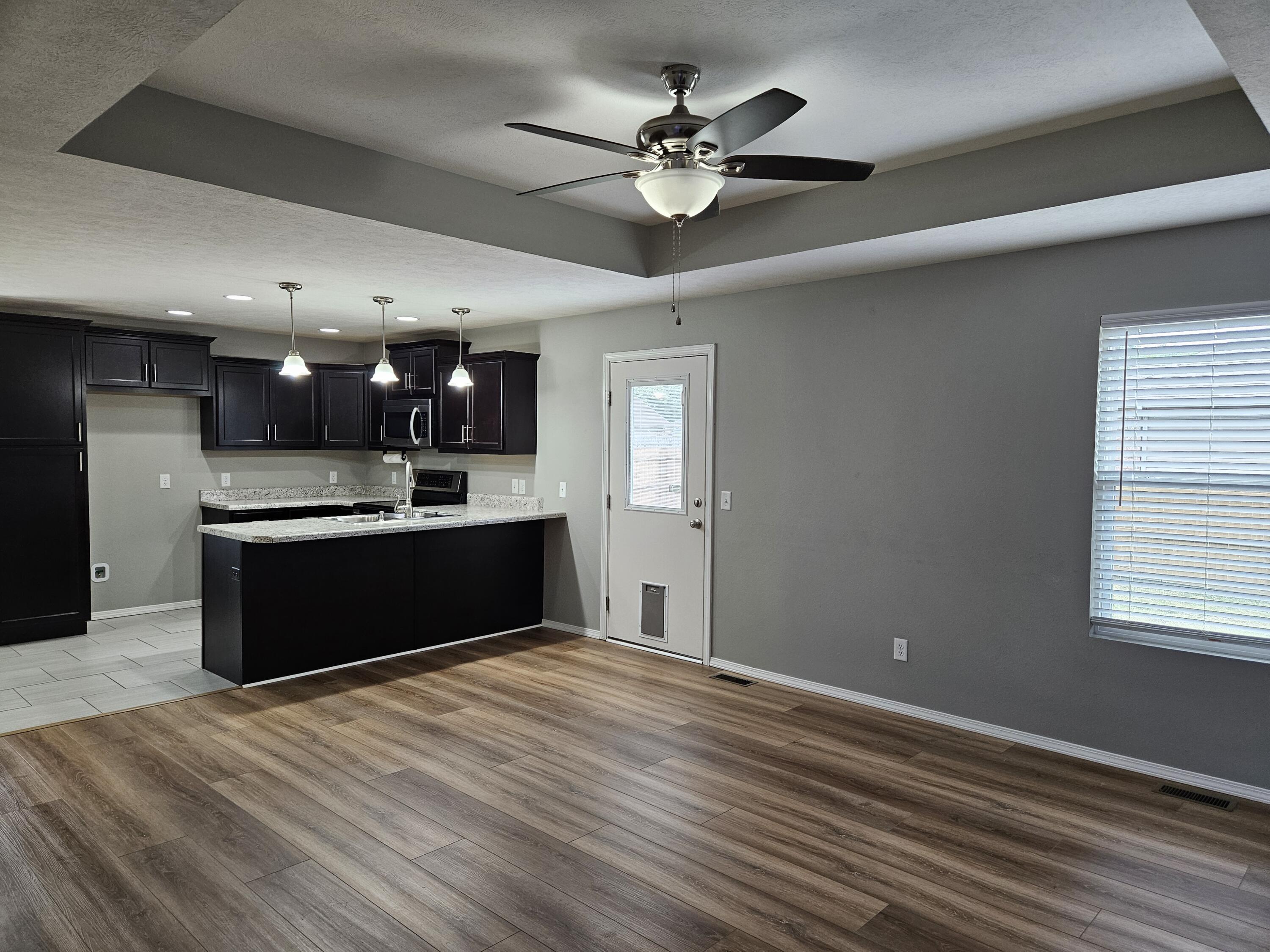 393 West Grace Street Property Photo 4